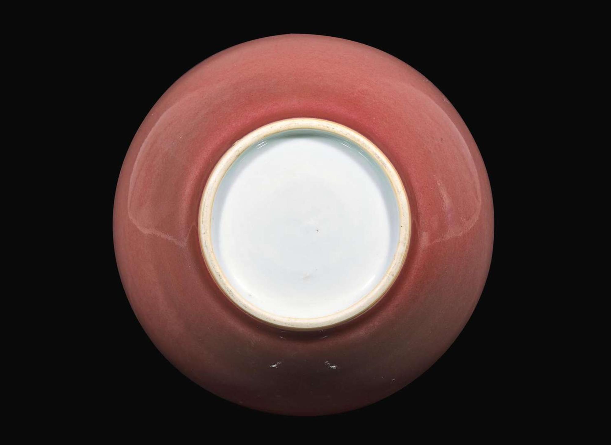 A Chinese copper-red glazed bottle vase, 18th to early 19th century 釉裡紅長頸瓶, 十八至十九世紀初