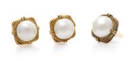 A 14 Karat Yellow Gold and Mabe Pearl Demi Parure, 21.70 dwts.