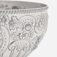 A Victorian sterling silver repoussé punch bowl William Hutton & Sons Ltd., London, 1899