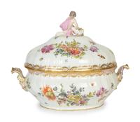 A Berlin (K.P.M.) Porcelain Covered Tureen