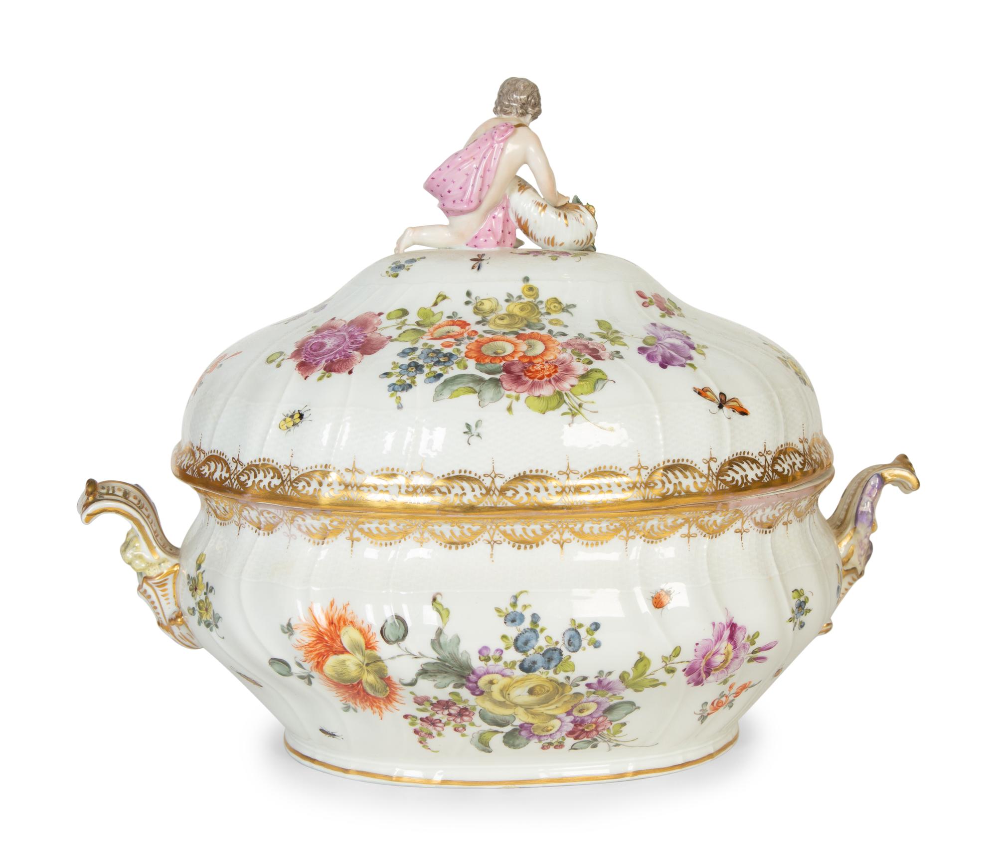 A Berlin (K.P.M.) Porcelain Covered Tureen