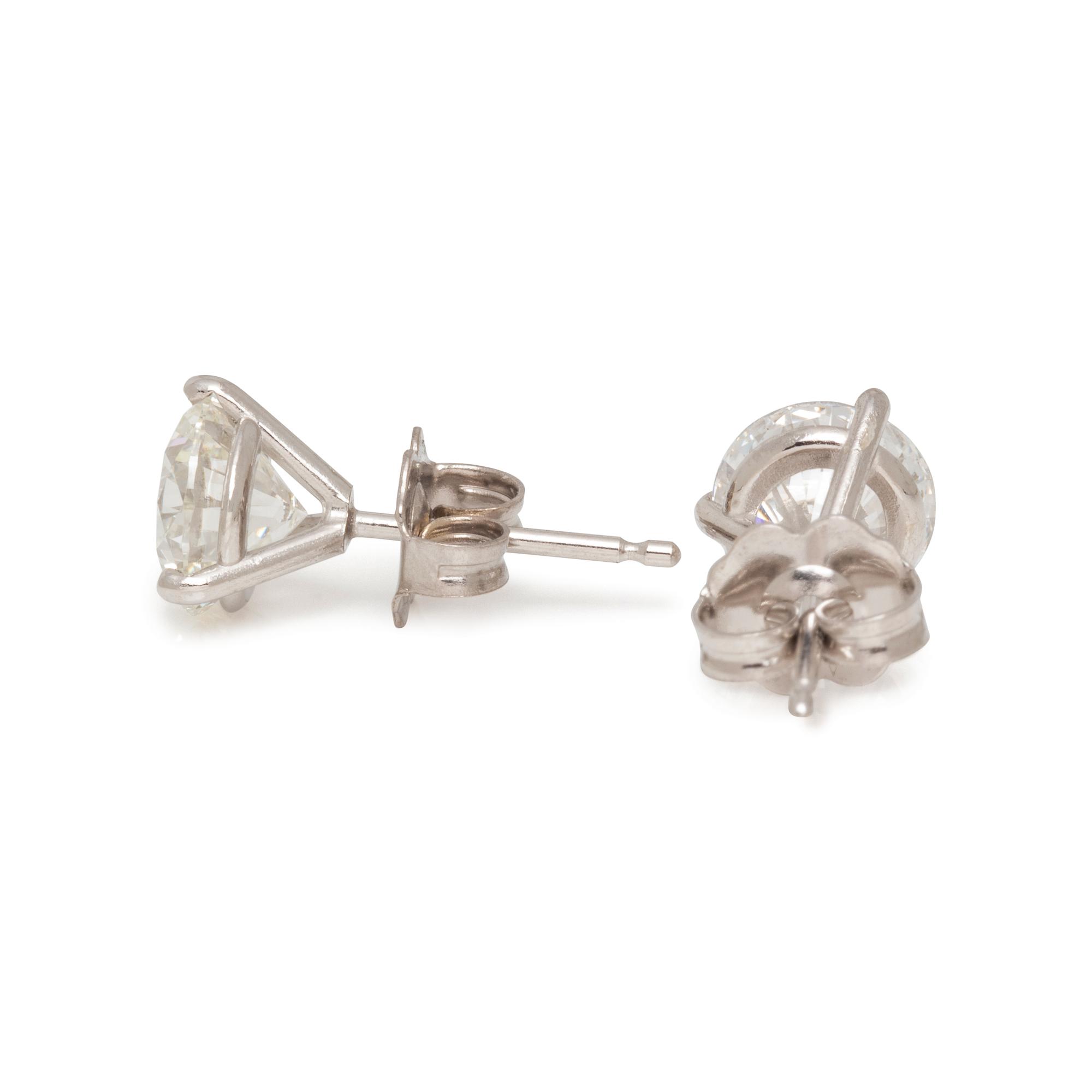 DIAMOND STUD EARRINGS