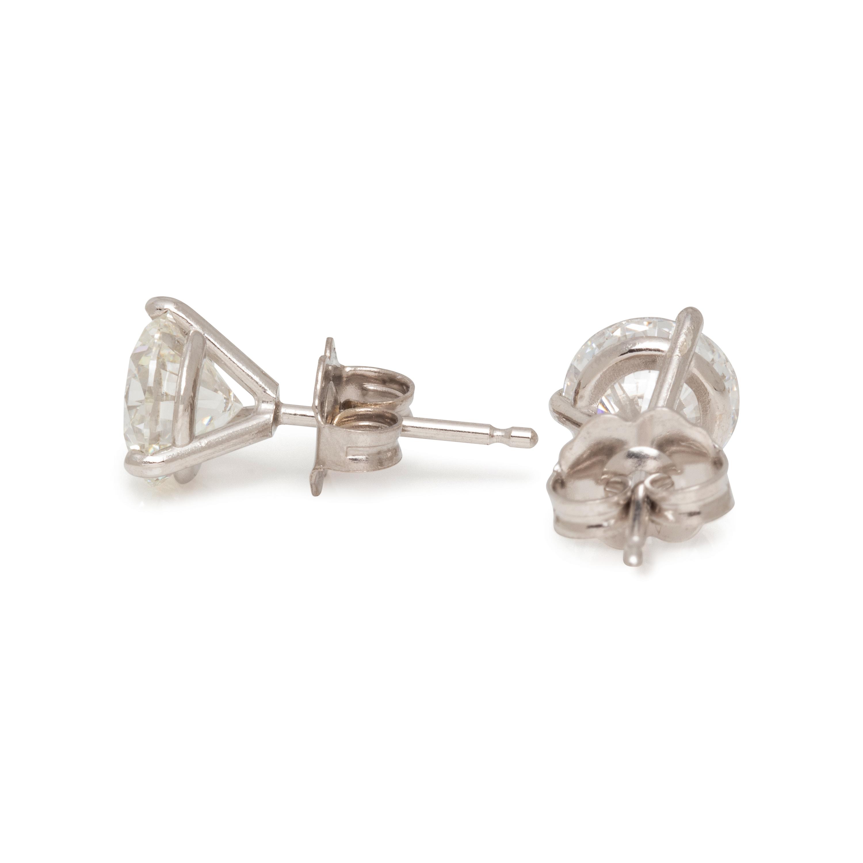 DIAMOND STUD EARRINGS