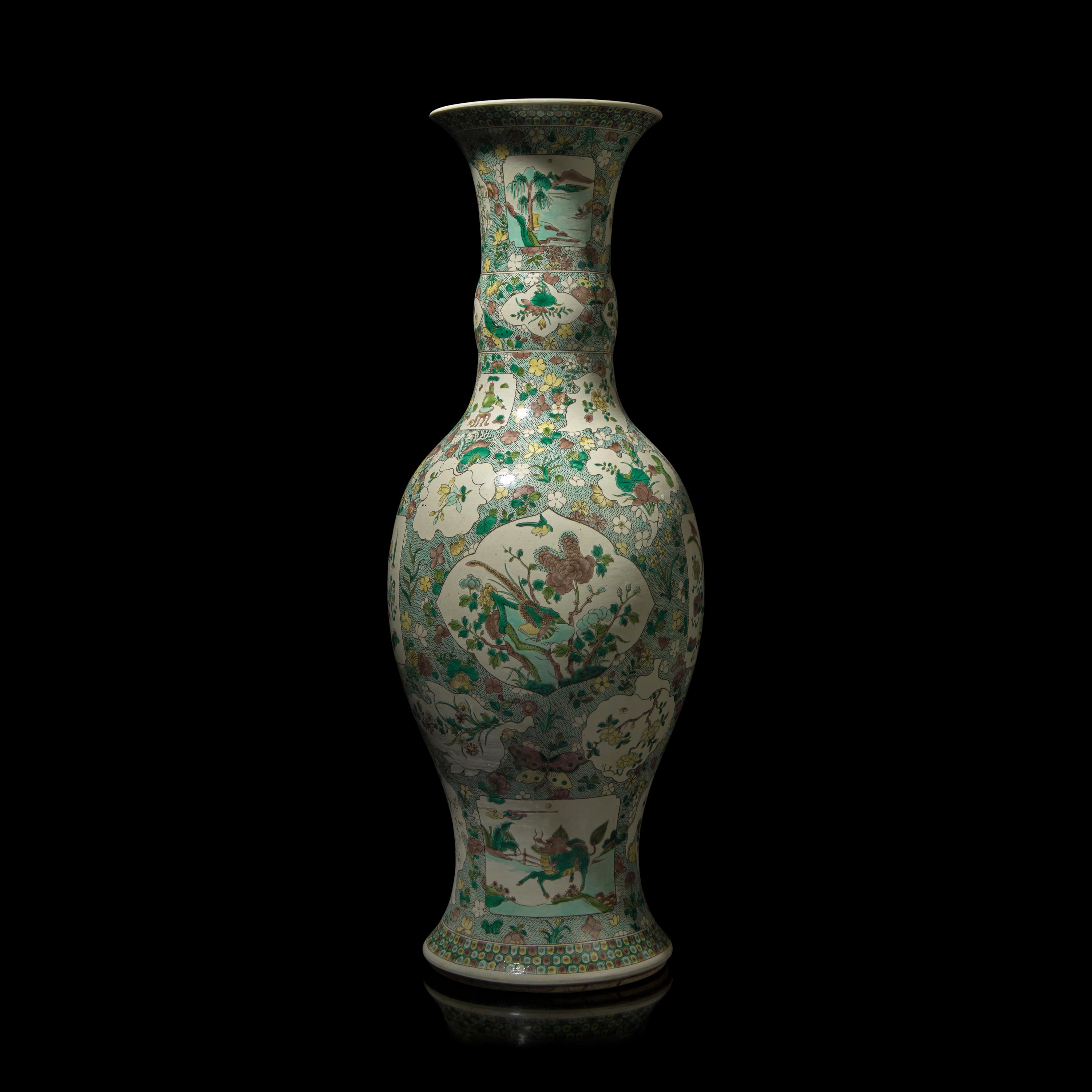 A Large Chinese Famille Verte Porcelain Vase, Late Qing Dynasty 晚清 素三彩花卉地開光博古圖大賞瓶