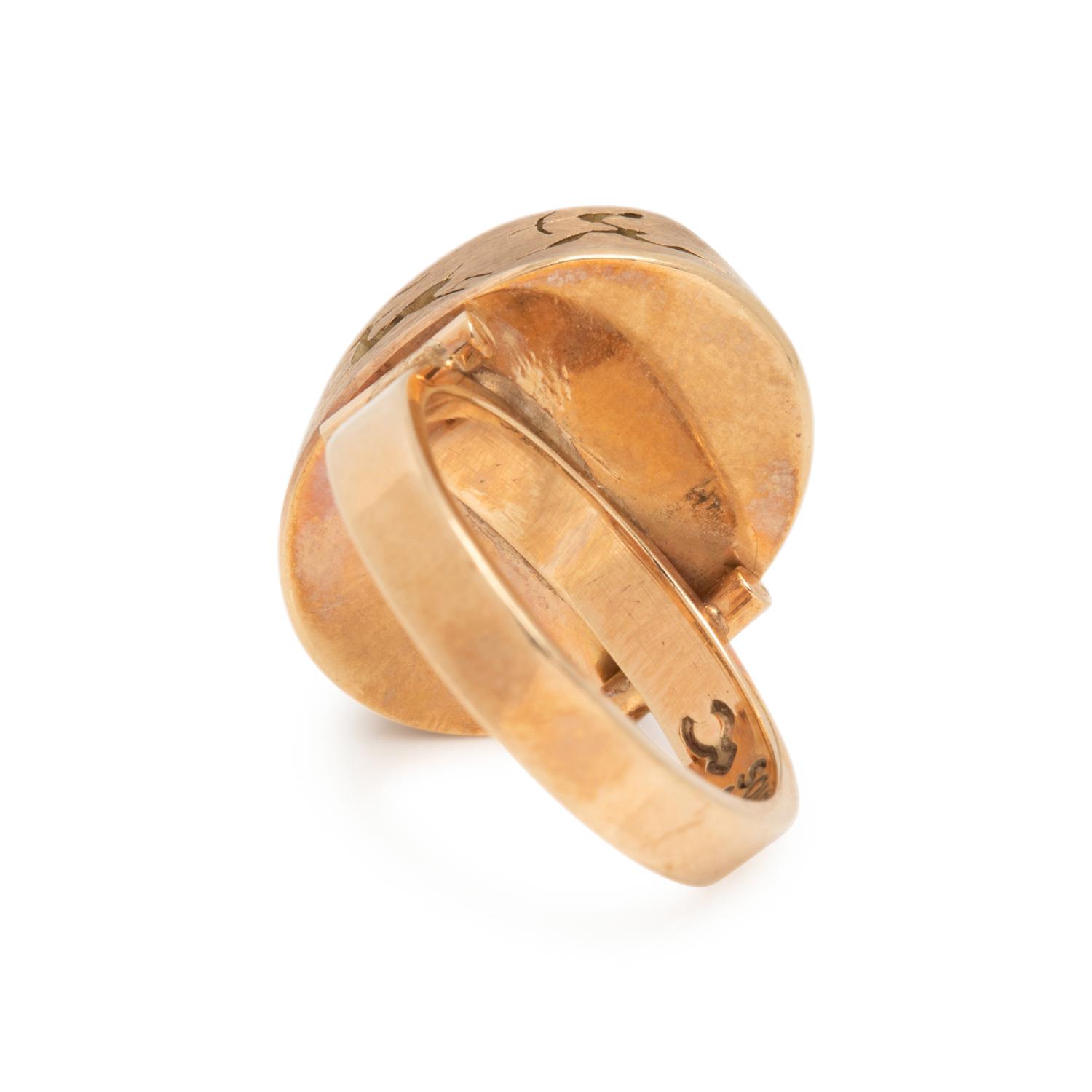 SOUTH AFRICAN, YELLOW GOLD AND TIGER'S EYE RING