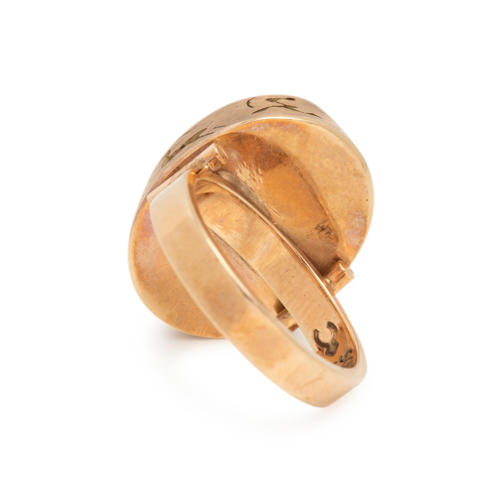 SOUTH AFRICAN, YELLOW GOLD AND TIGER'S EYE RING