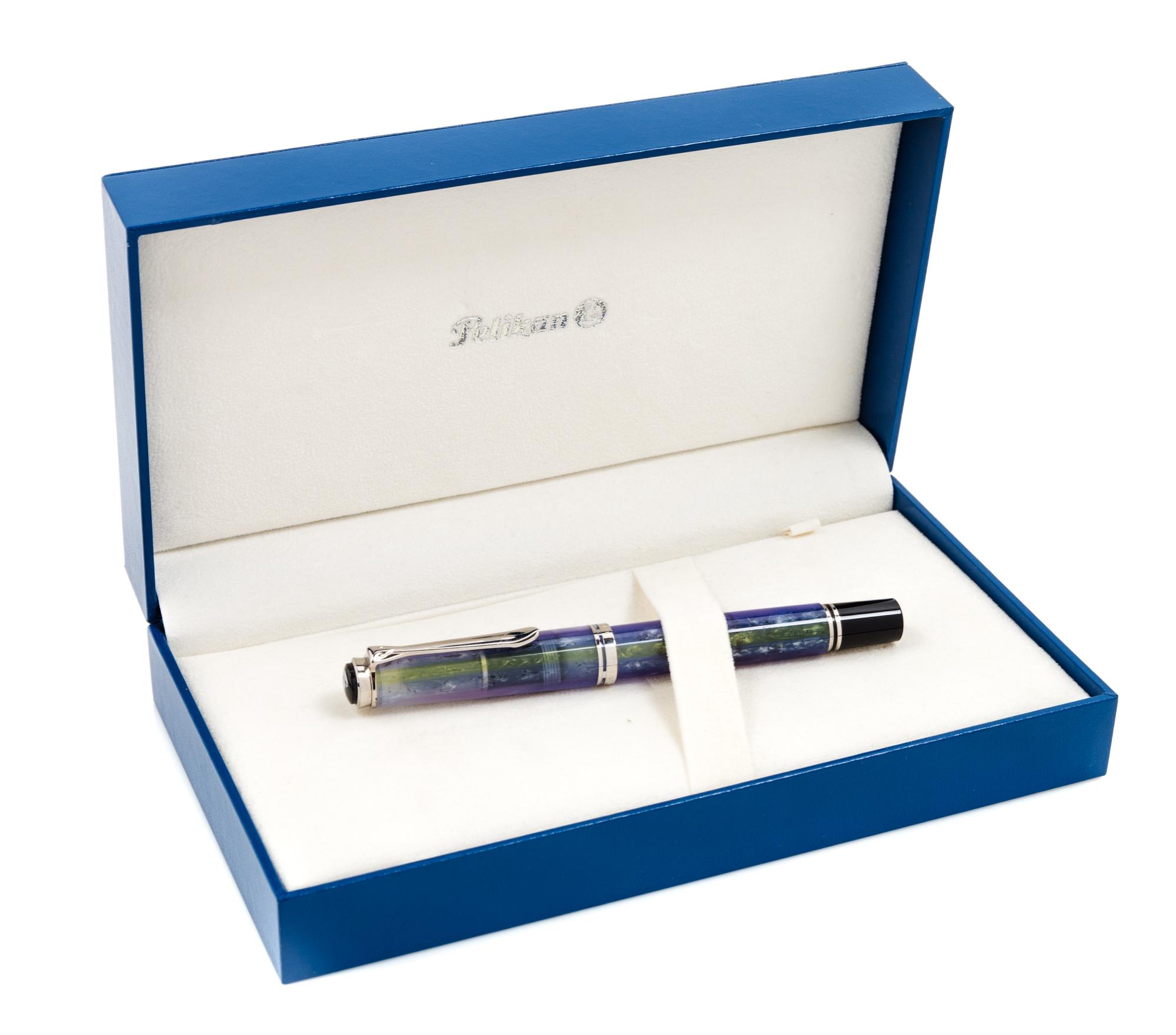 A Pelikan Souveran City Line: Athens Special Edition Fountain Pen