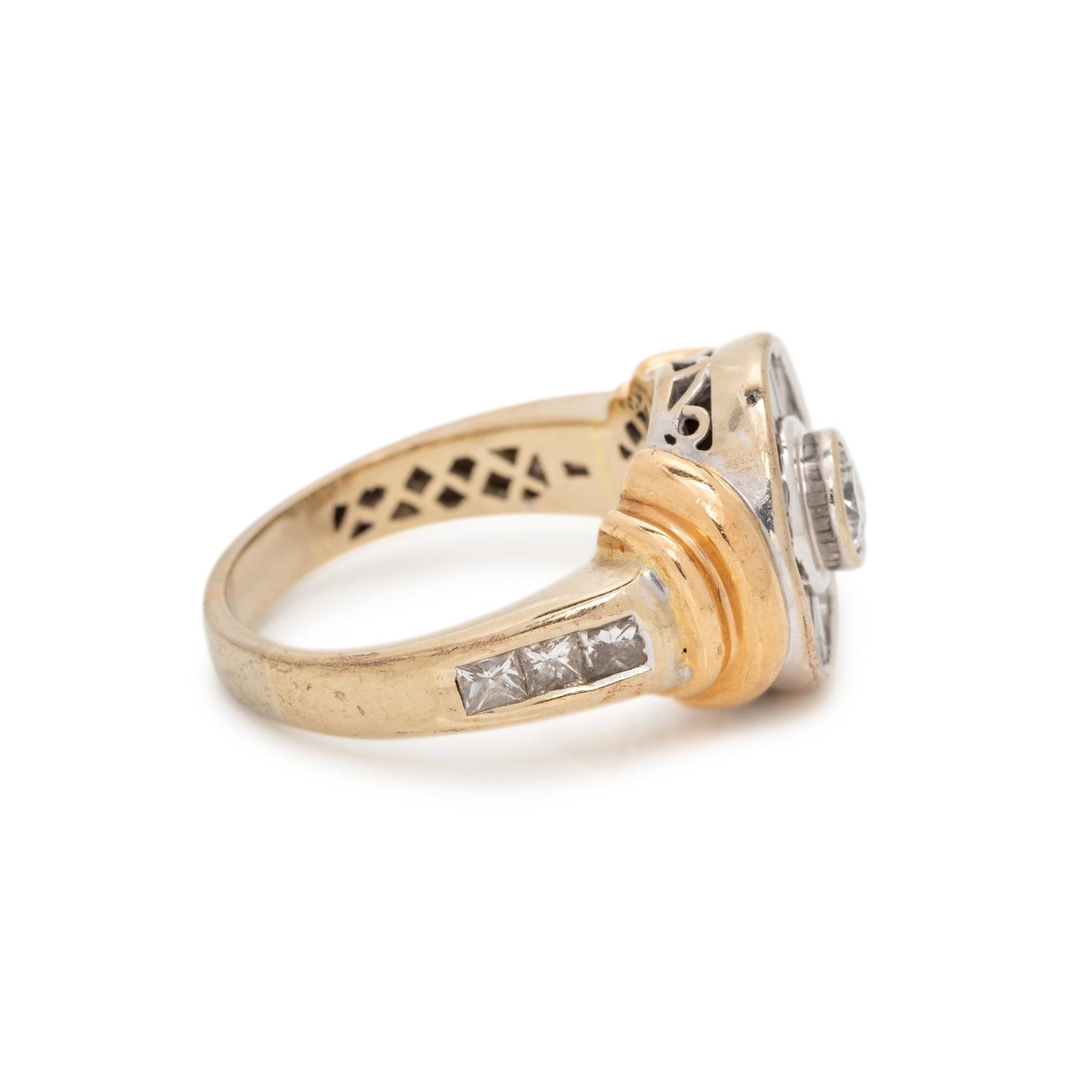 DIAMOND RING