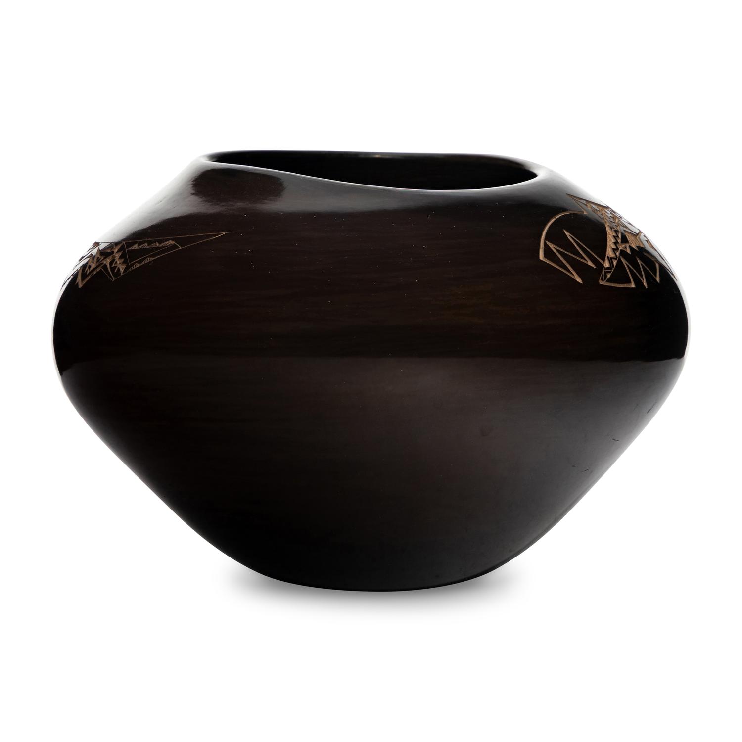 Black and Tan Sgraffito Pottery Jar, Stylized Avanyu