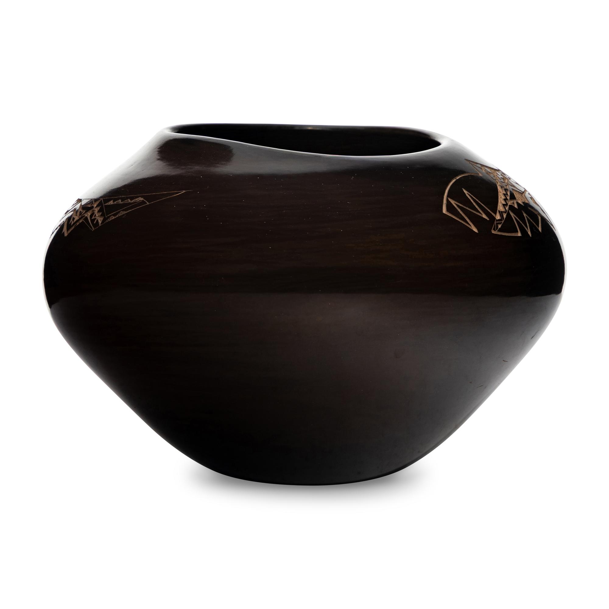 Black and Tan Sgraffito Pottery Jar, Stylized Avanyu