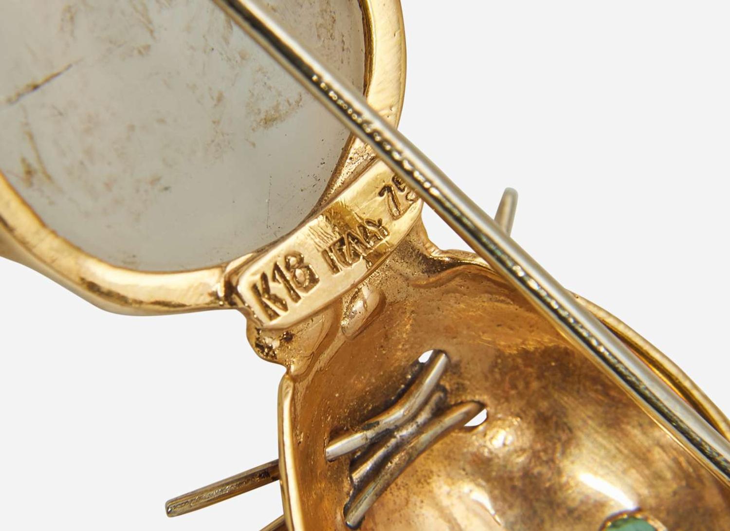 An 18K Yellow Gold and Gemstone Bunny Brooch