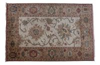 A Sultanabad Wool Rug 4 feet x 6 feet. — Egypt