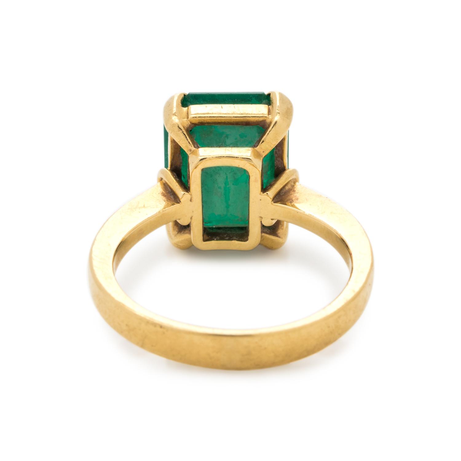EMERALD RING