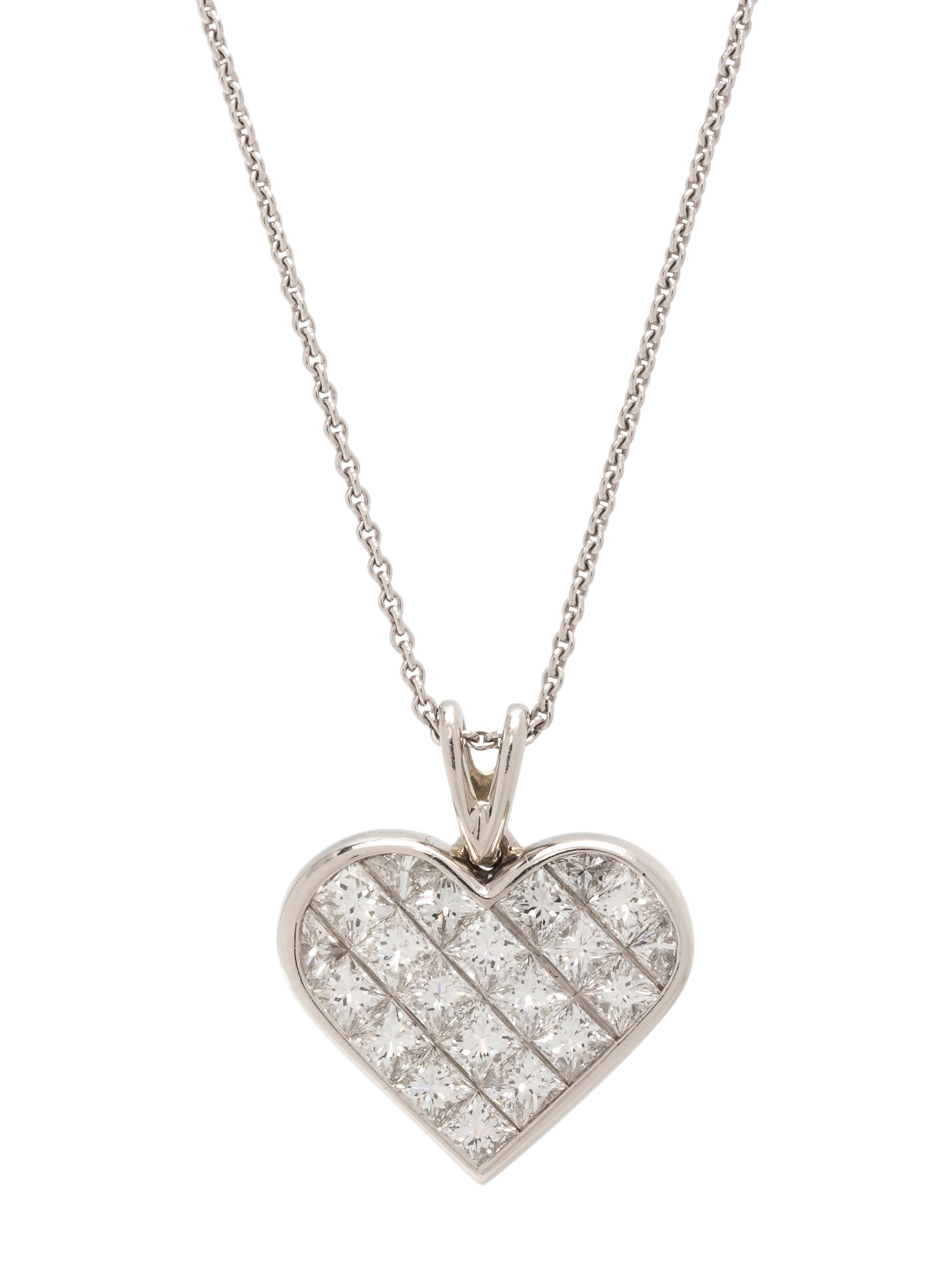 DIAMOND HEART PENDANT/NECKLACE