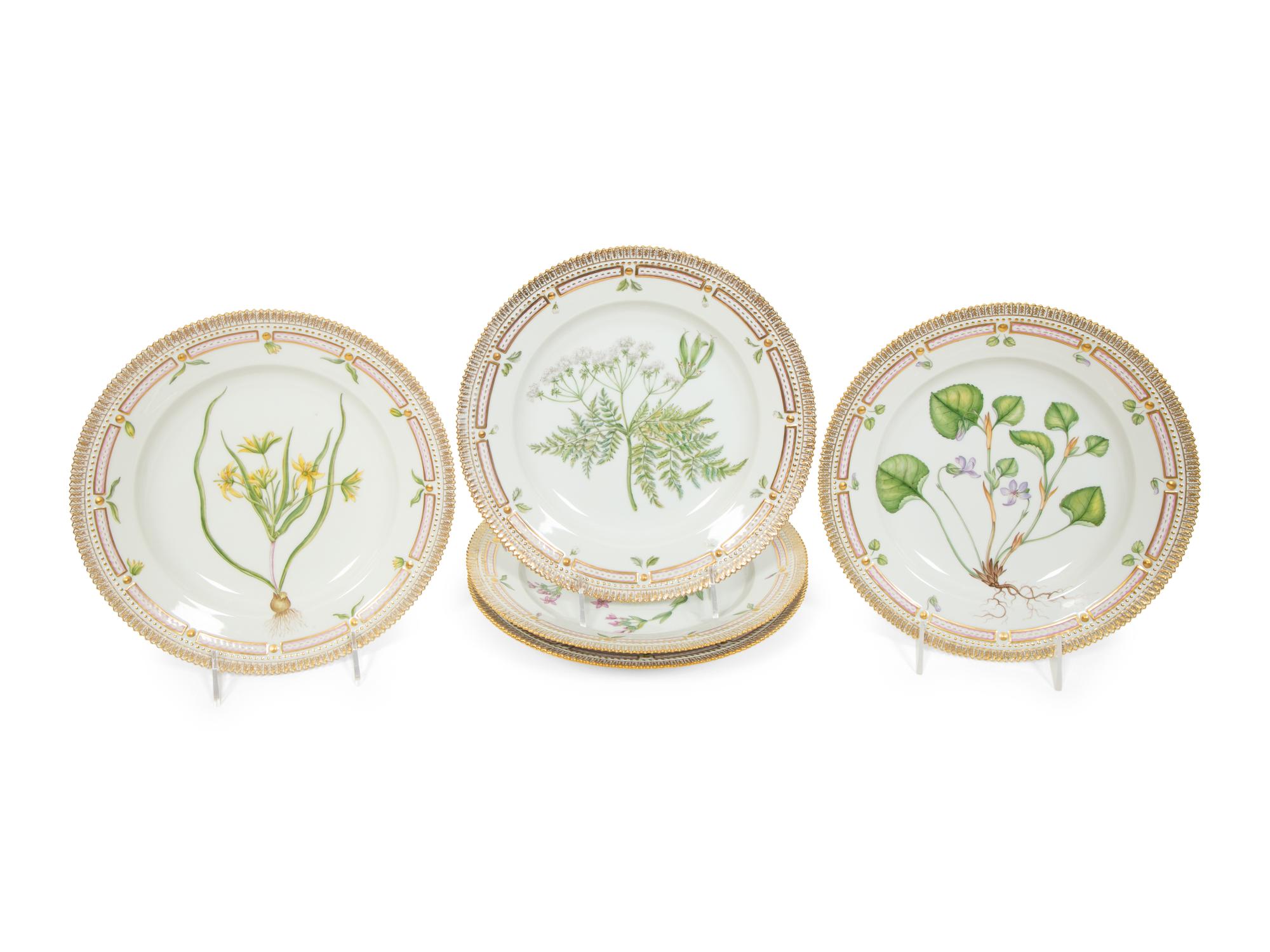 Twelve Royal Copenhagen Flora Danica Porcelain Dinner Plates