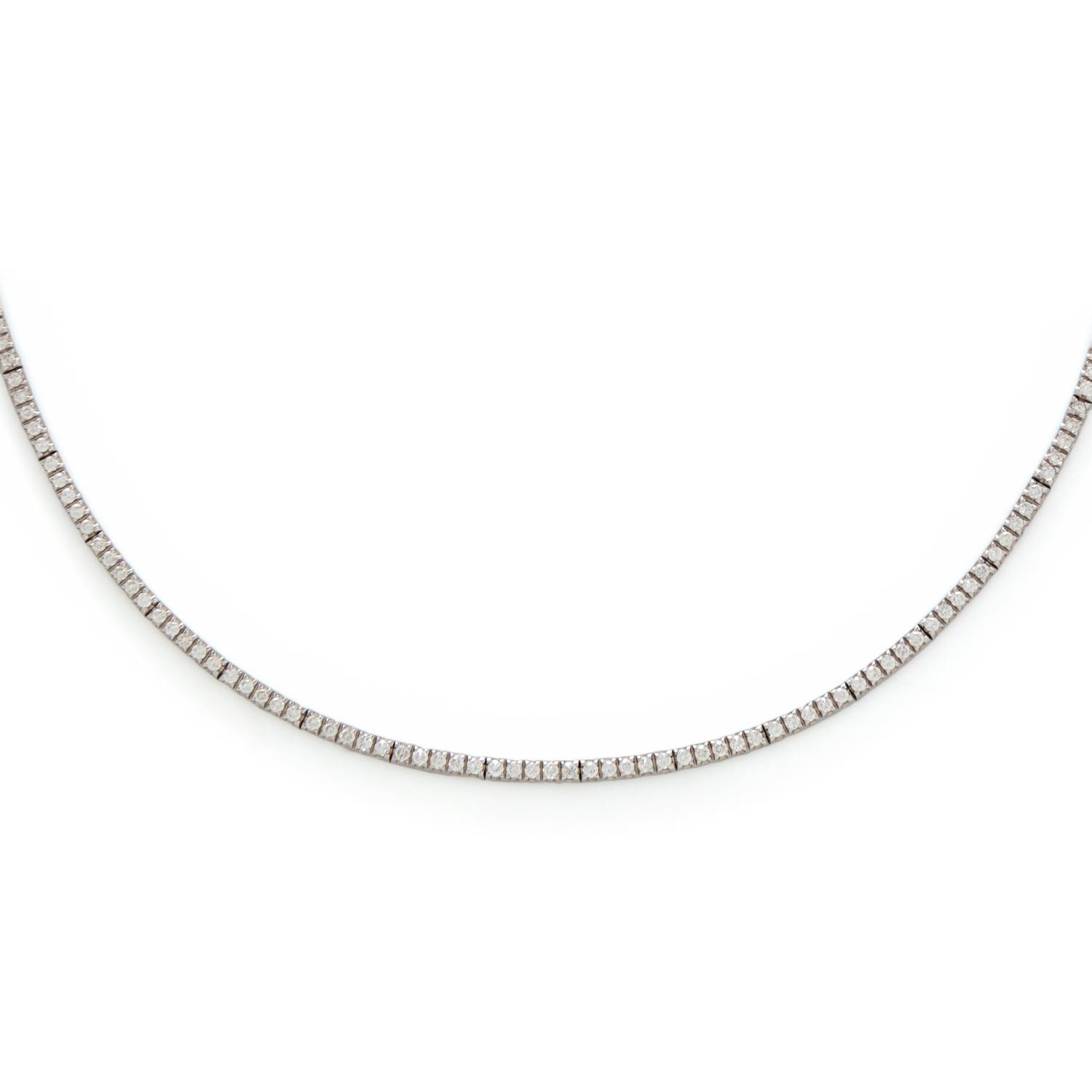 WHITE GOLD AND DIAMOND NECKLACE
