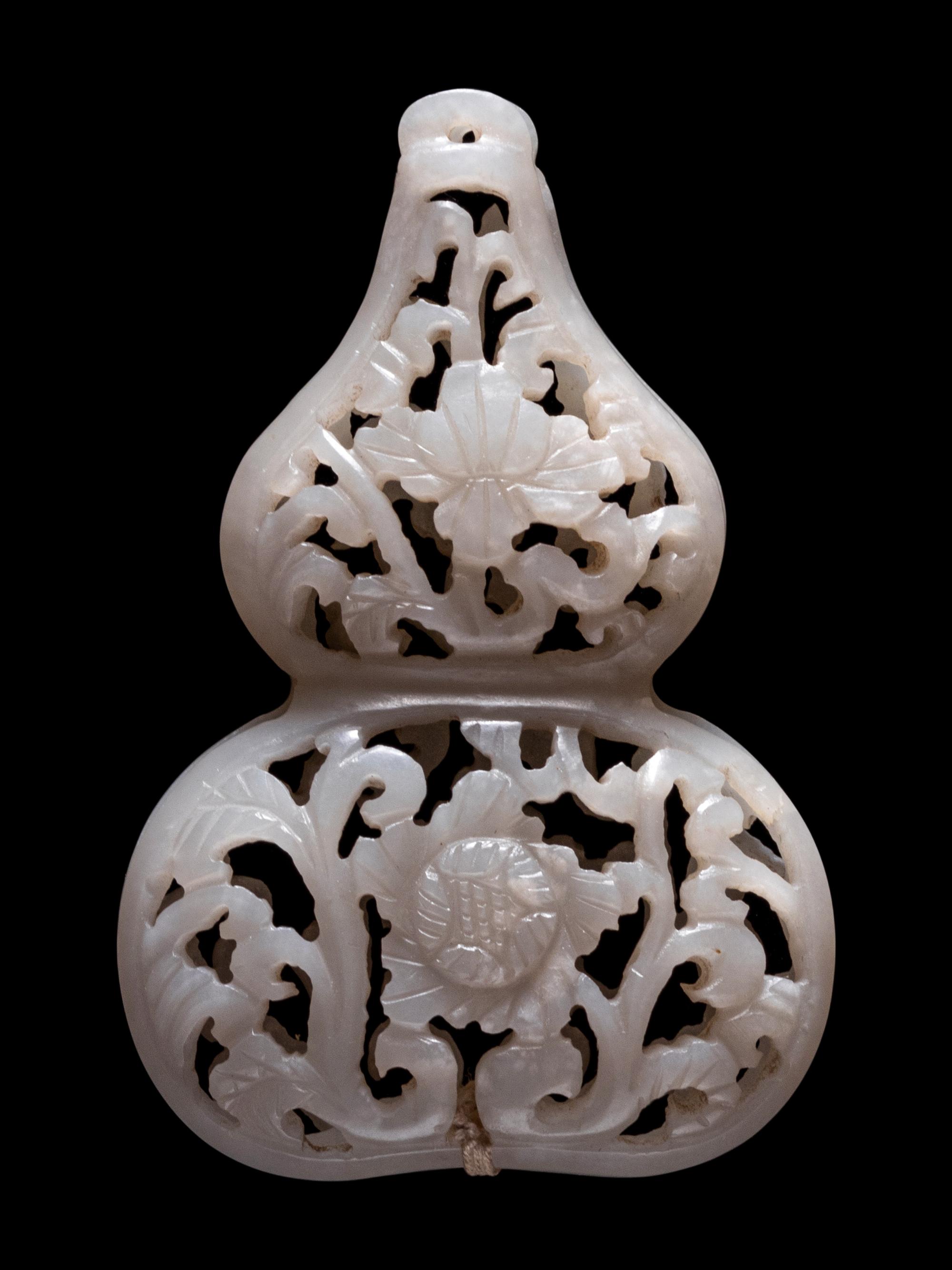 A Reticulated White Jade Parfumier Pendant