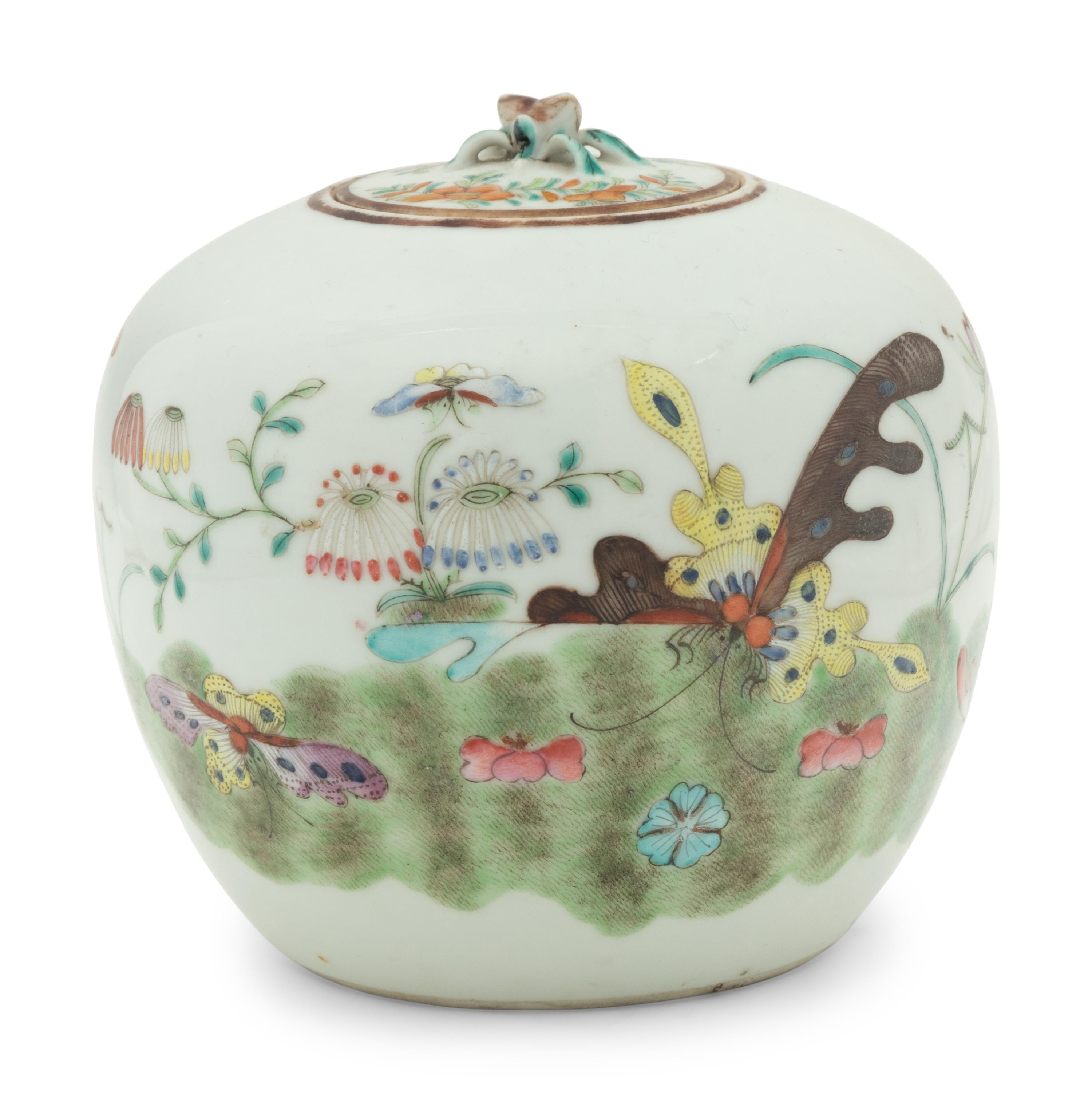 A Chinese Famille Rose Porcelain 'Butterfly' Porcelain Covered Jar