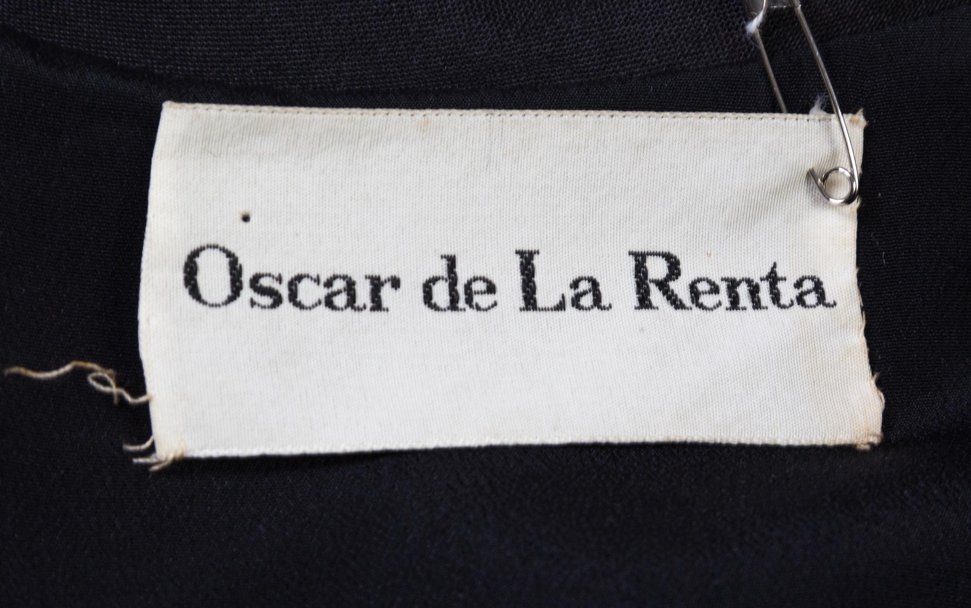 An Oscar de la Renta Black Organza Layered Evening Dress,