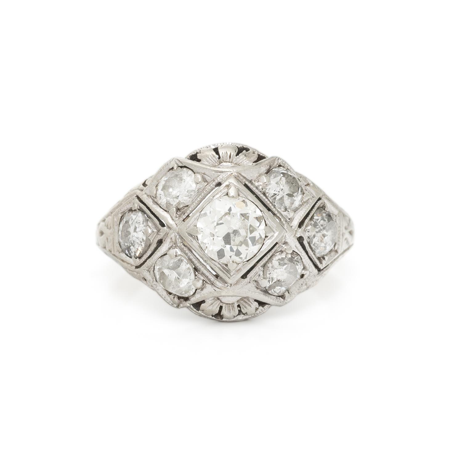 DIAMOND AND WHITE GOLD RING