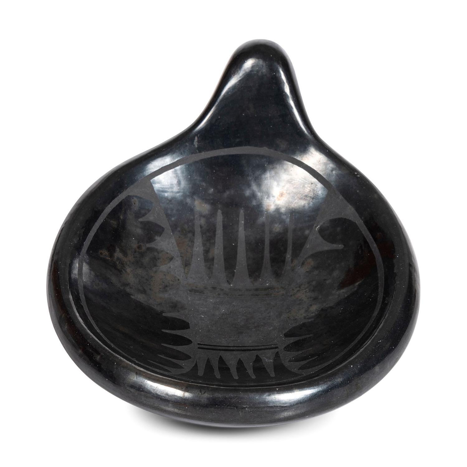 Blackware Pottery Dish, Avian Form