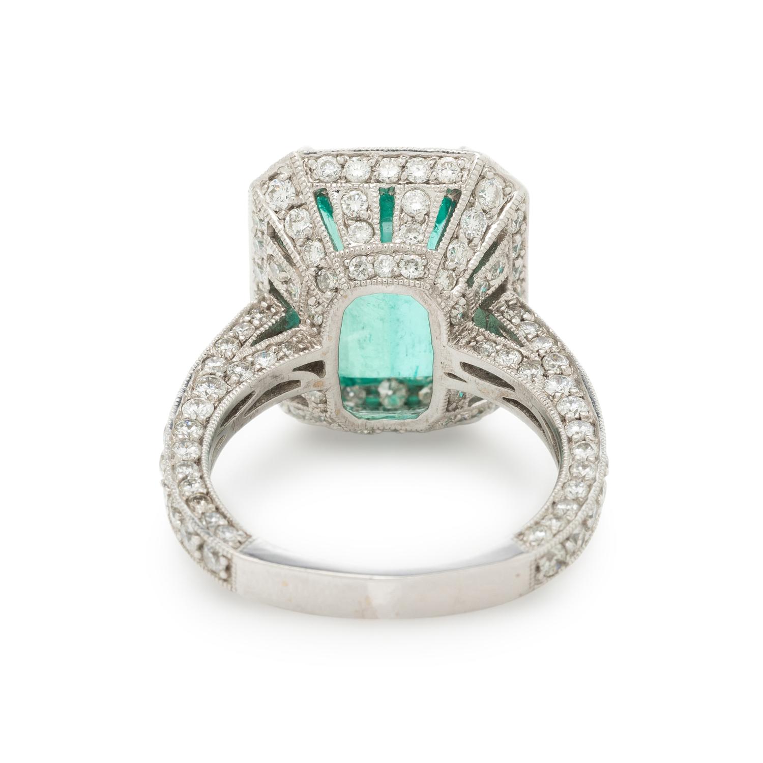EMERALD, DIAMOND, AND WHITE GOLD RING