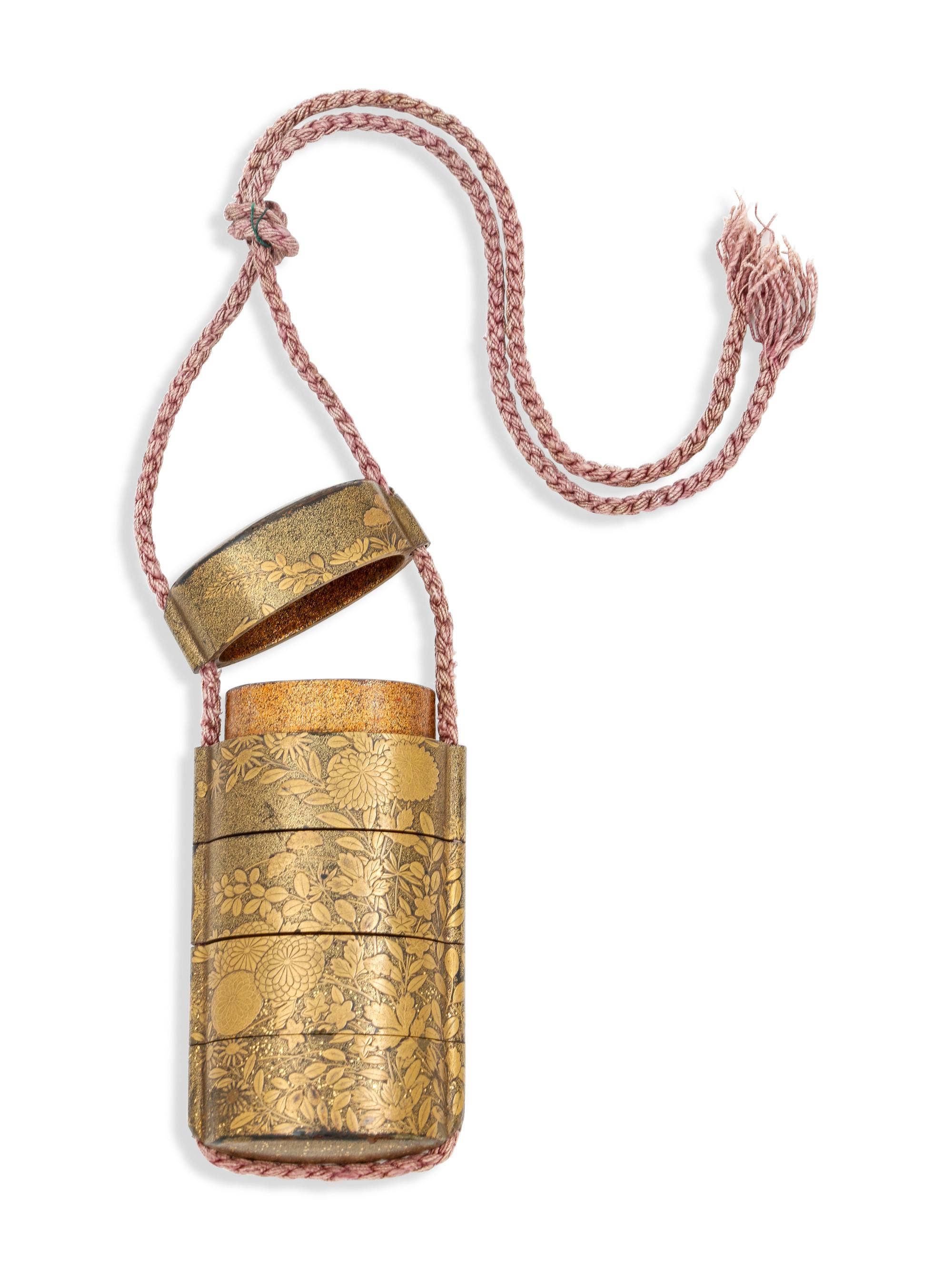 A Japanese Makie and Lacquer ’Chrysanthemums‘ Inro