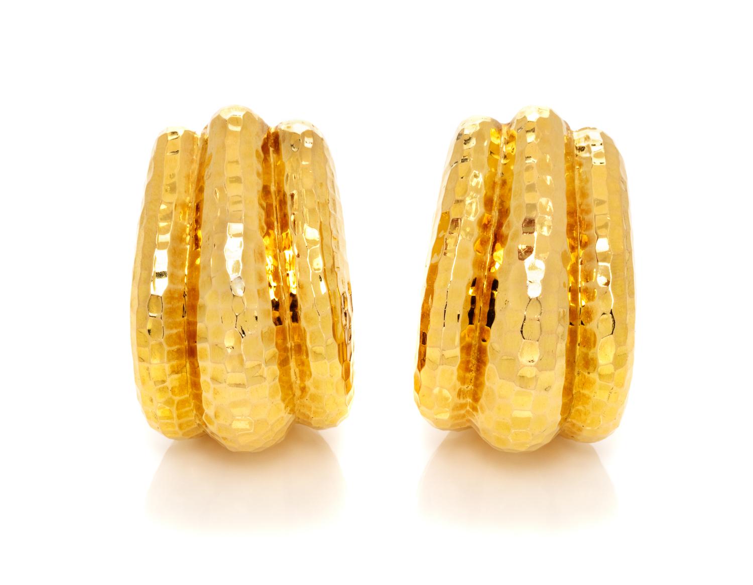A Pair of 18 Karat Yellow Gold Earclips, David Webb, 24.90 dwts.