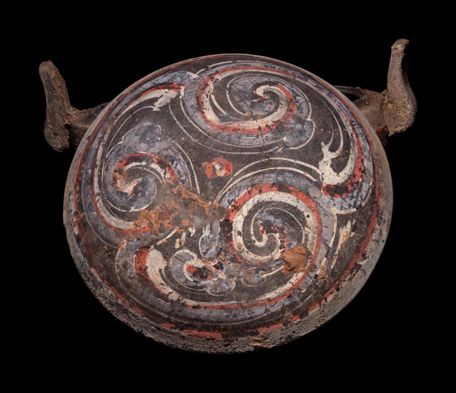 A Painted Pottery Tripod Vessel and Cover, Ding