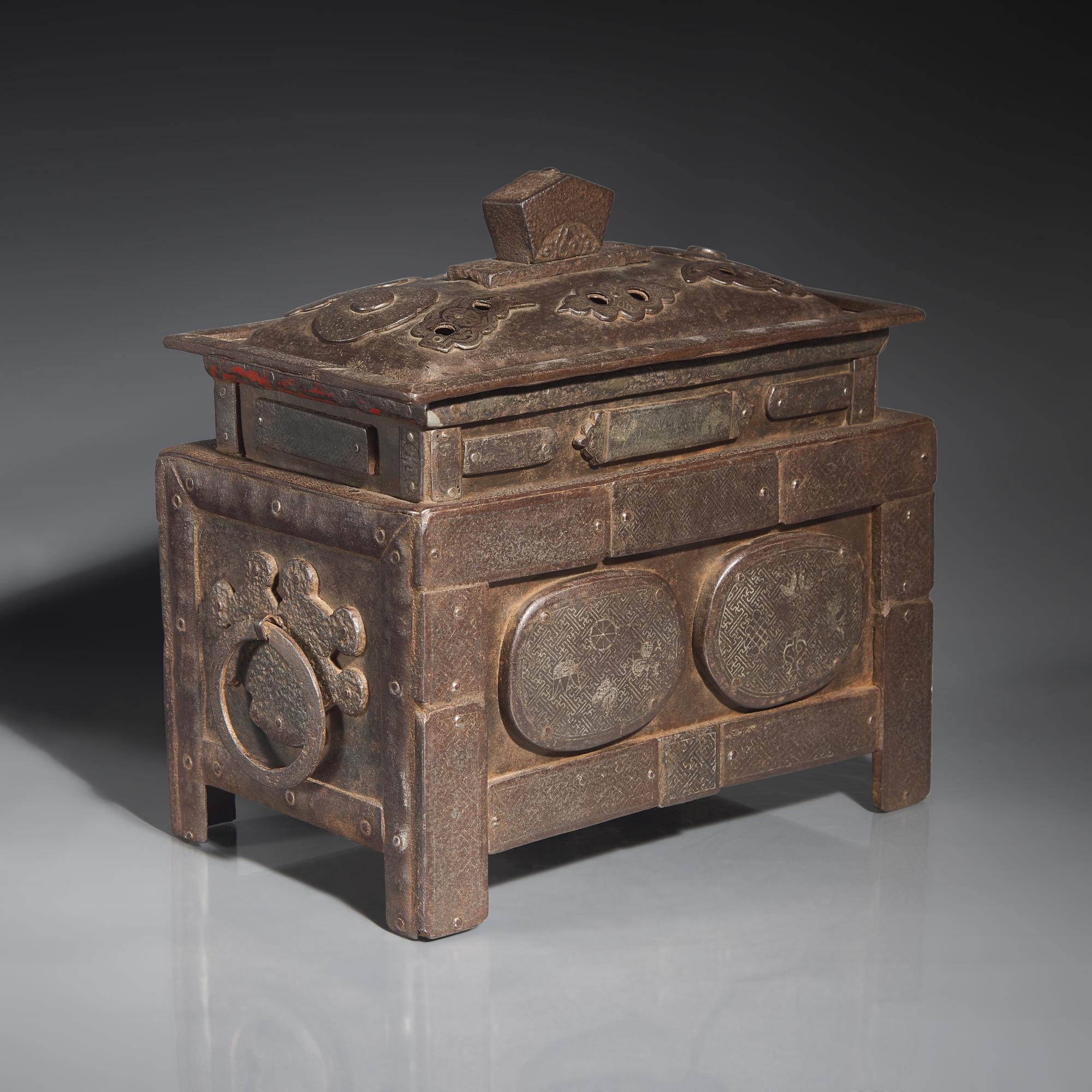 An Eastern Tibetan Inlaid Iron Censer, Late Ming to Early Qing Dynasty — 明末清初 藏式鉄錯銀方爐