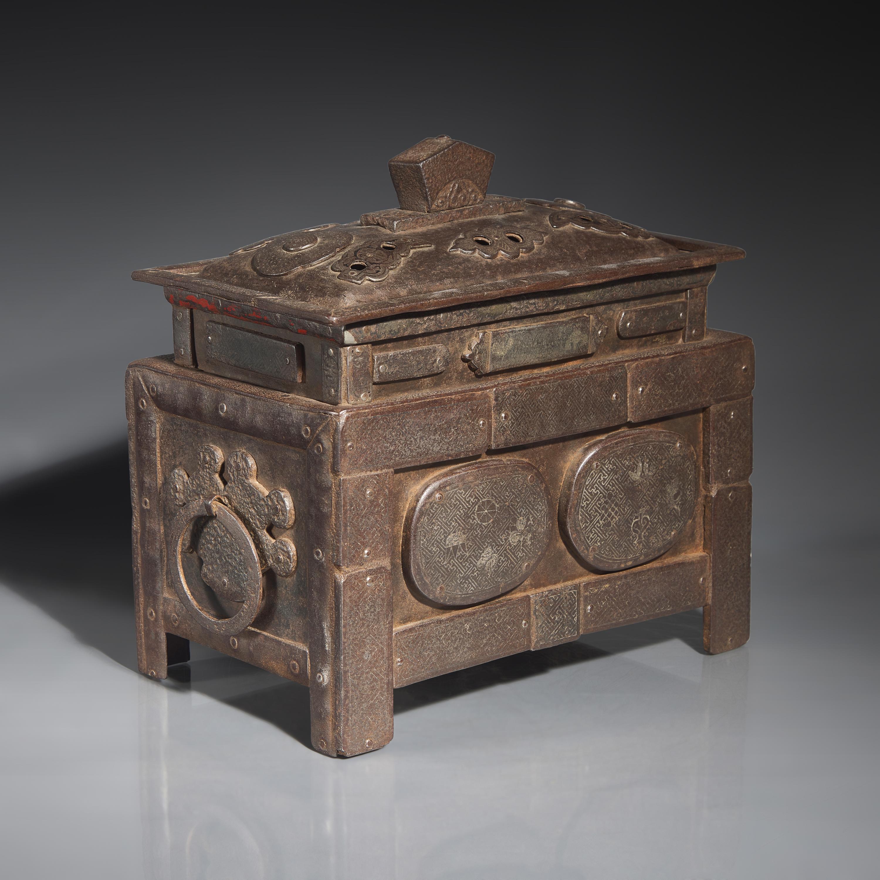 An Eastern Tibetan Inlaid Iron Censer, Late Ming to Early Qing Dynasty — 明末清初 藏式鉄錯銀方爐
