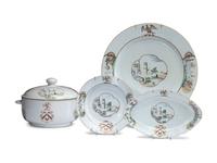 Twelve Chinese Export Pole Family Armorial Porcelain Articles