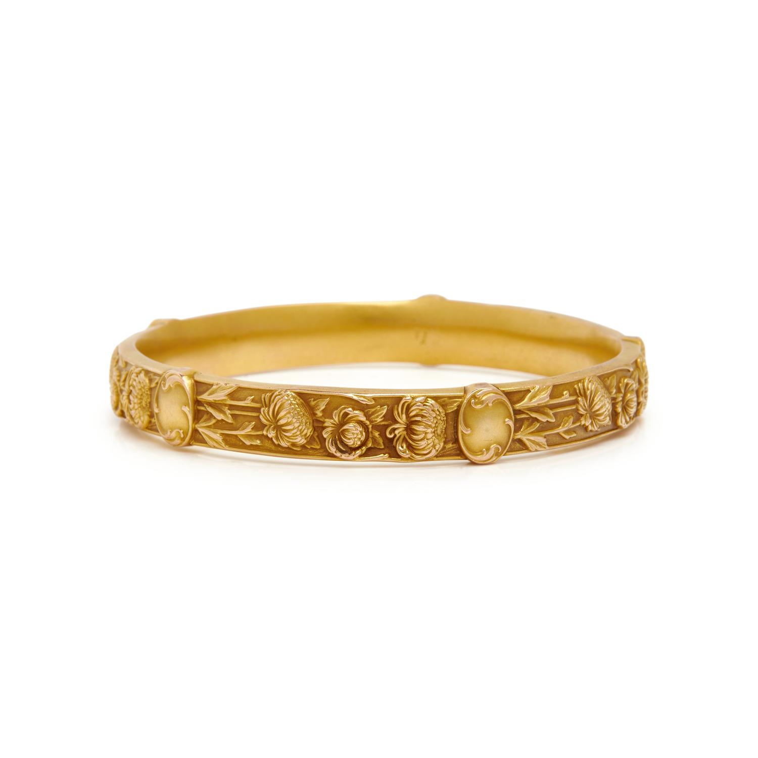 RIKER BROTHERS, ART NOUVEAU, YELLOW GOLD BANGLE BRACELET