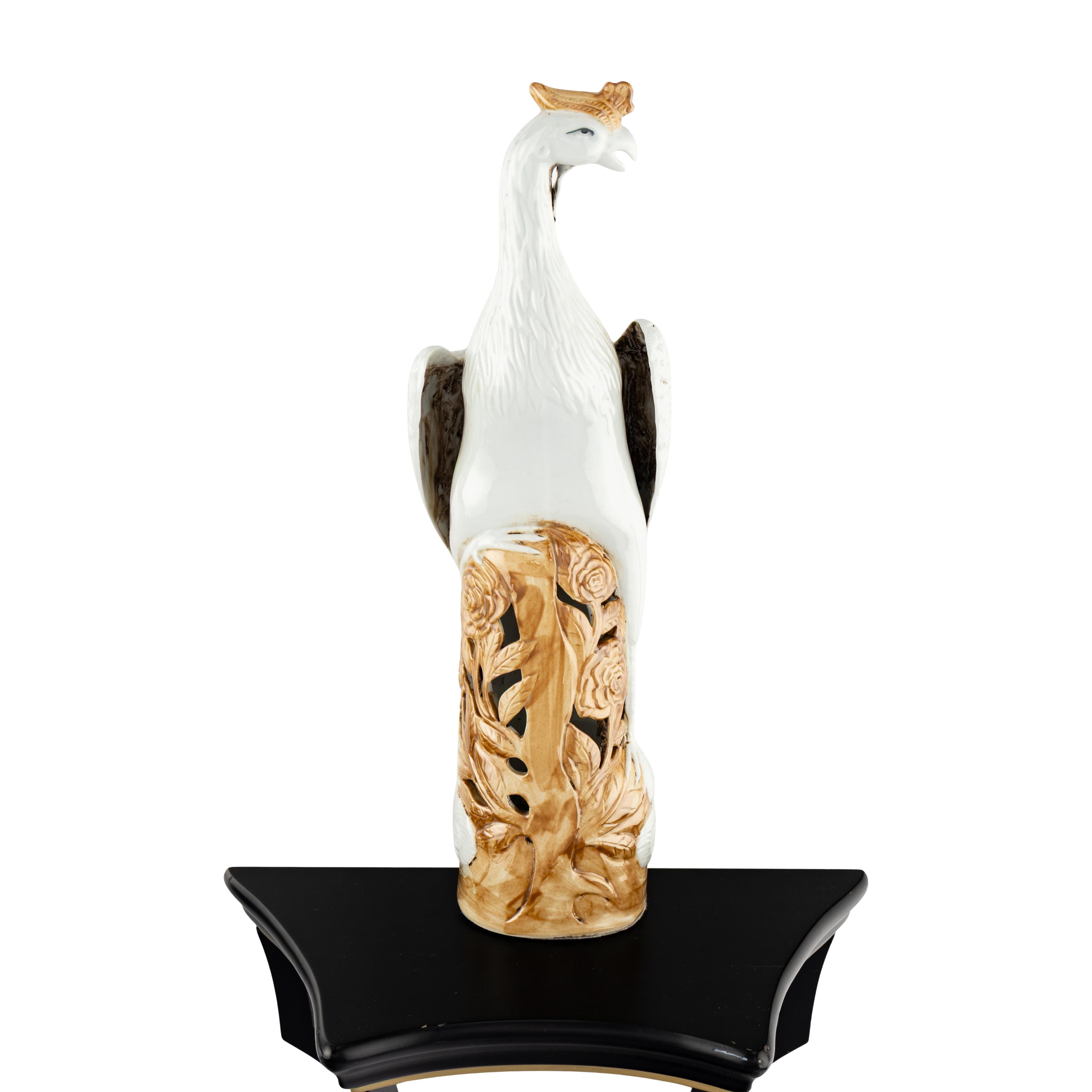 A Pair of Chinese Export Porcelain Phoenix Birds and Wall Brackets