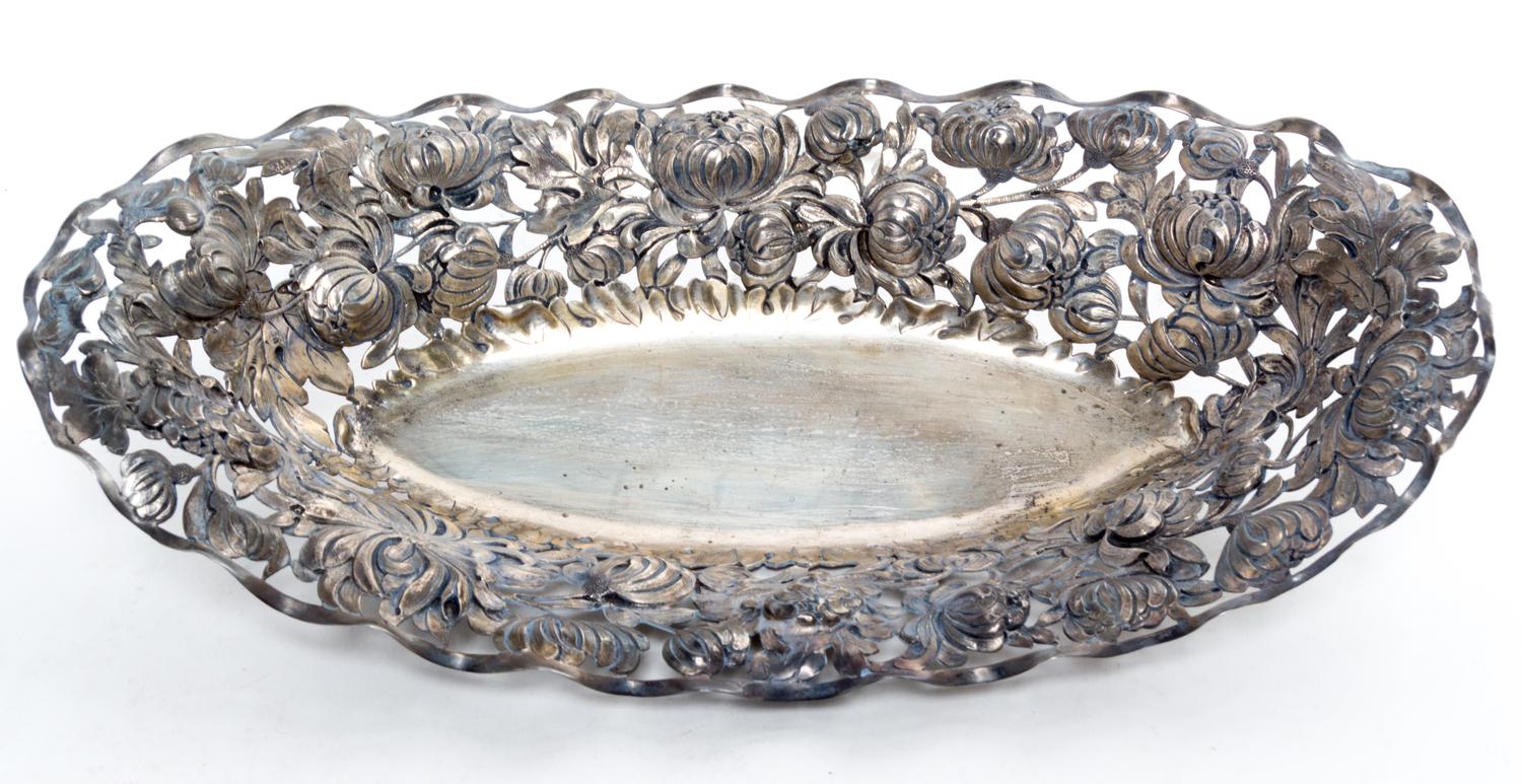An American Silver Bowl, George Shiebler & Co. Width 14 inches. — EARLY 20TH CENTURY