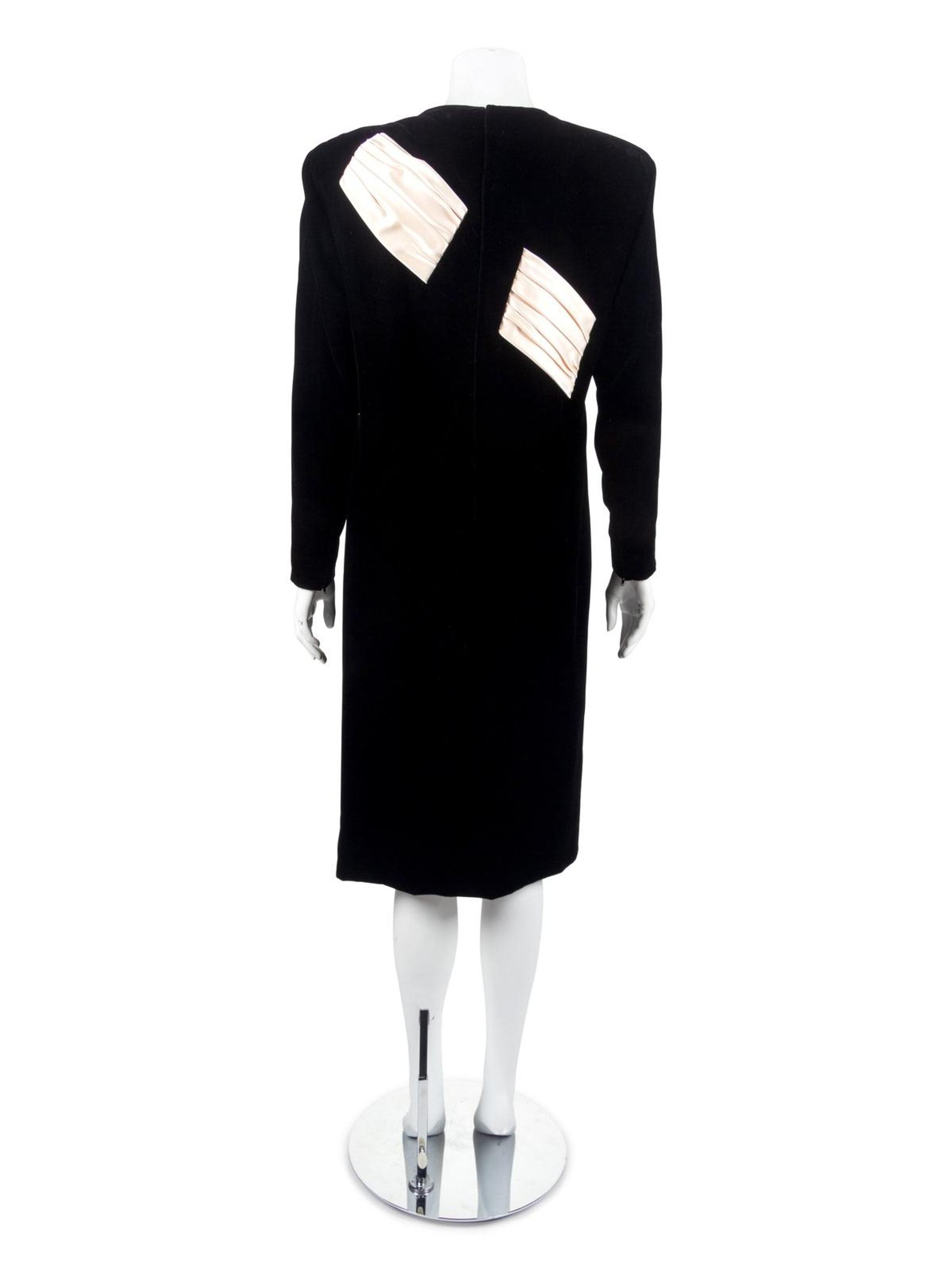 Collection of 1980s Designer Dresses and Loungewear: Givenchy, Bill Blass & Bill Tice