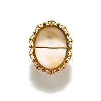 A Neoclassical Gold and Shell Double Headed Cameo Brooch with the Goddesses Athena and Hera