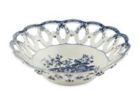A Worcester Porcelain Basket