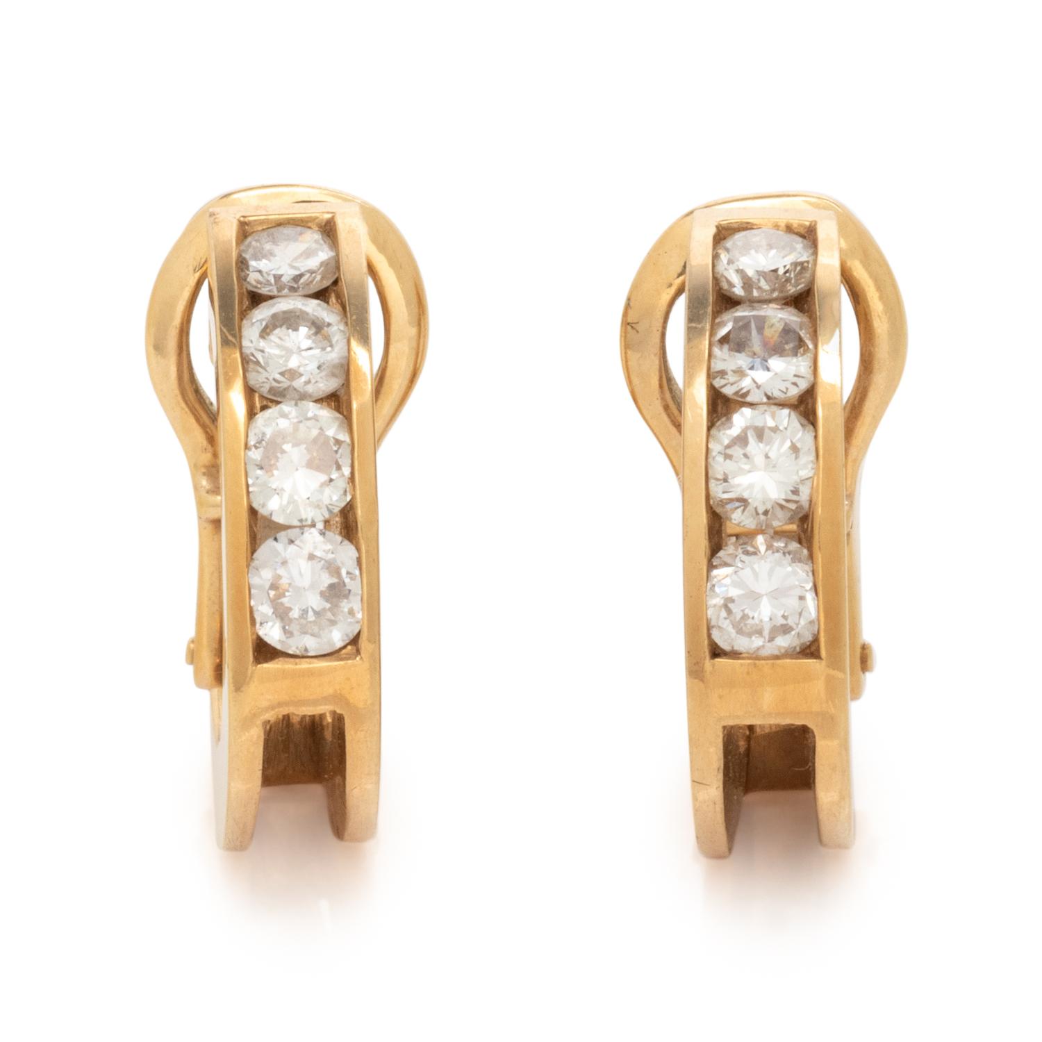 YELLOW GOLD AND DIAMOND HALF-HOOP EARCLIPS