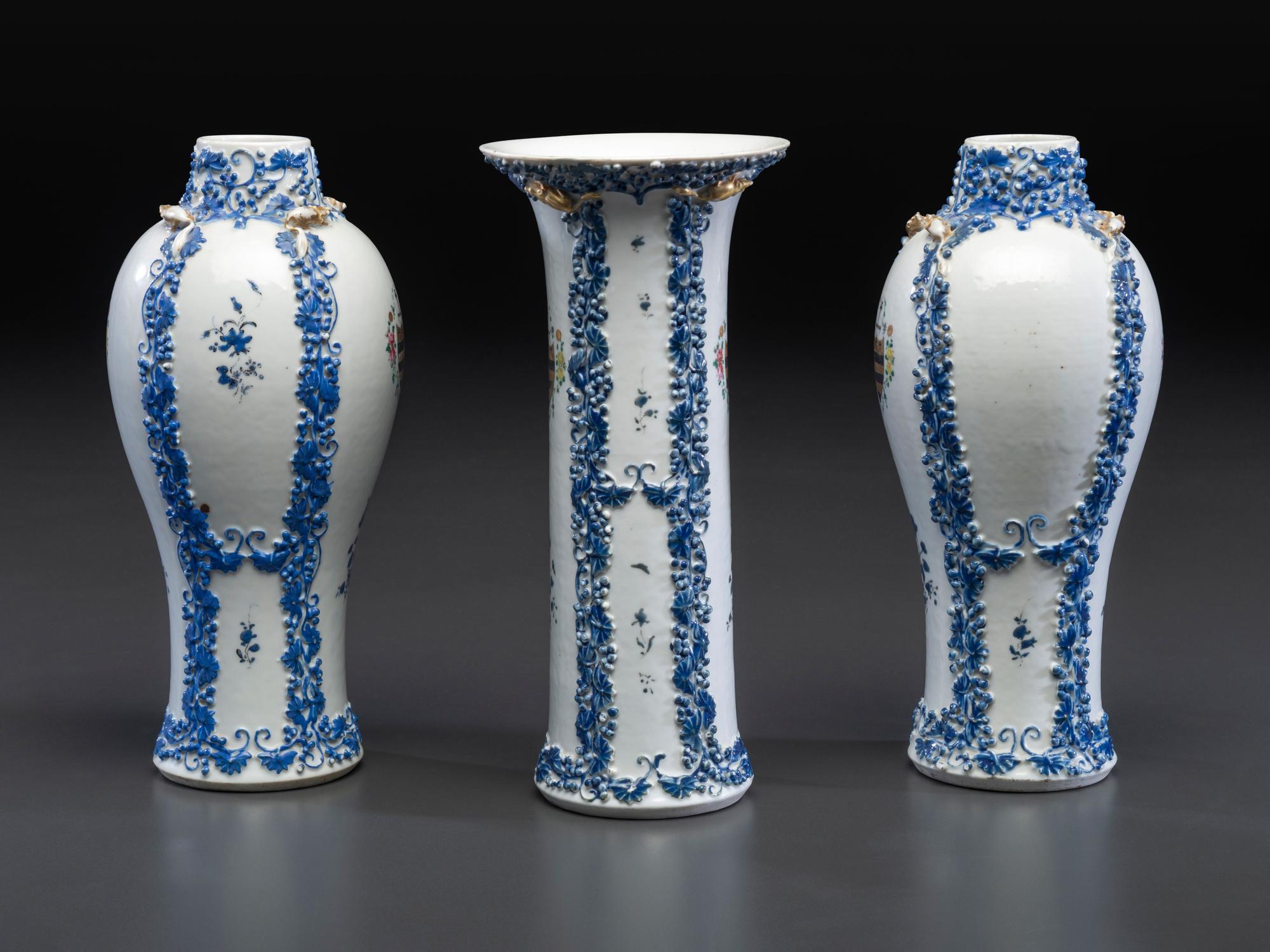 A Chinese Export Parcel Gilt Blue and White Porcelain Garniture