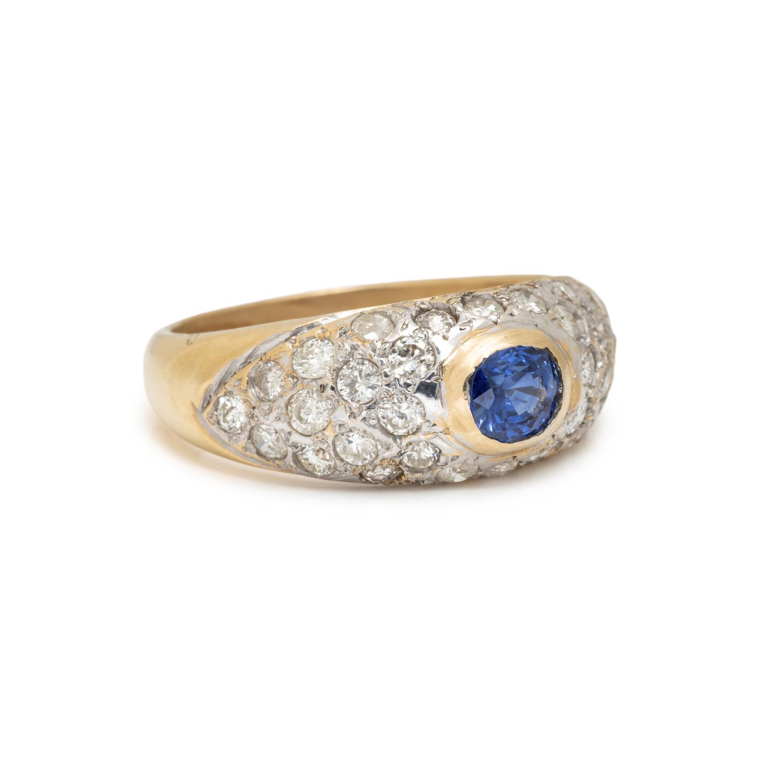 YELLOW GOLD, SAPPHIRE AND DIAMOND RING