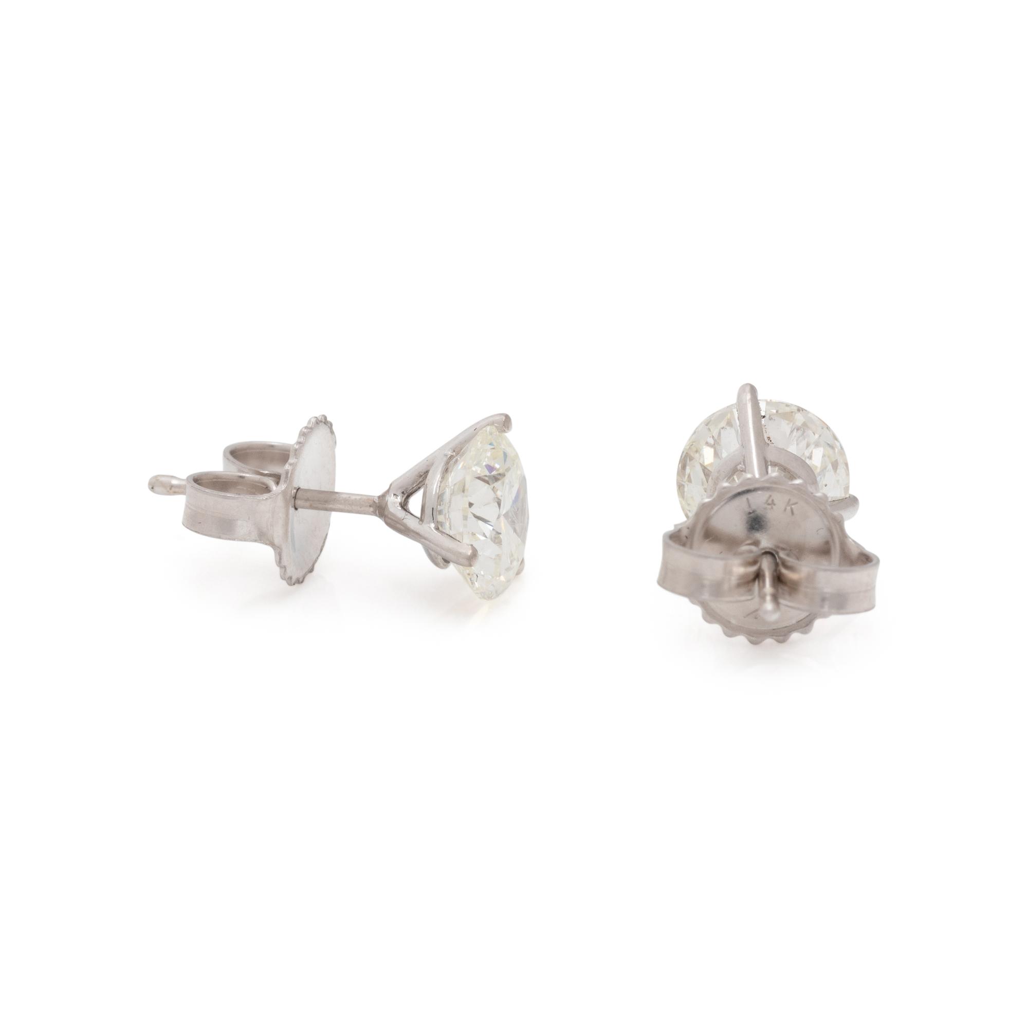 FOREVERMARK, DIAMOND STUD EARRINGS