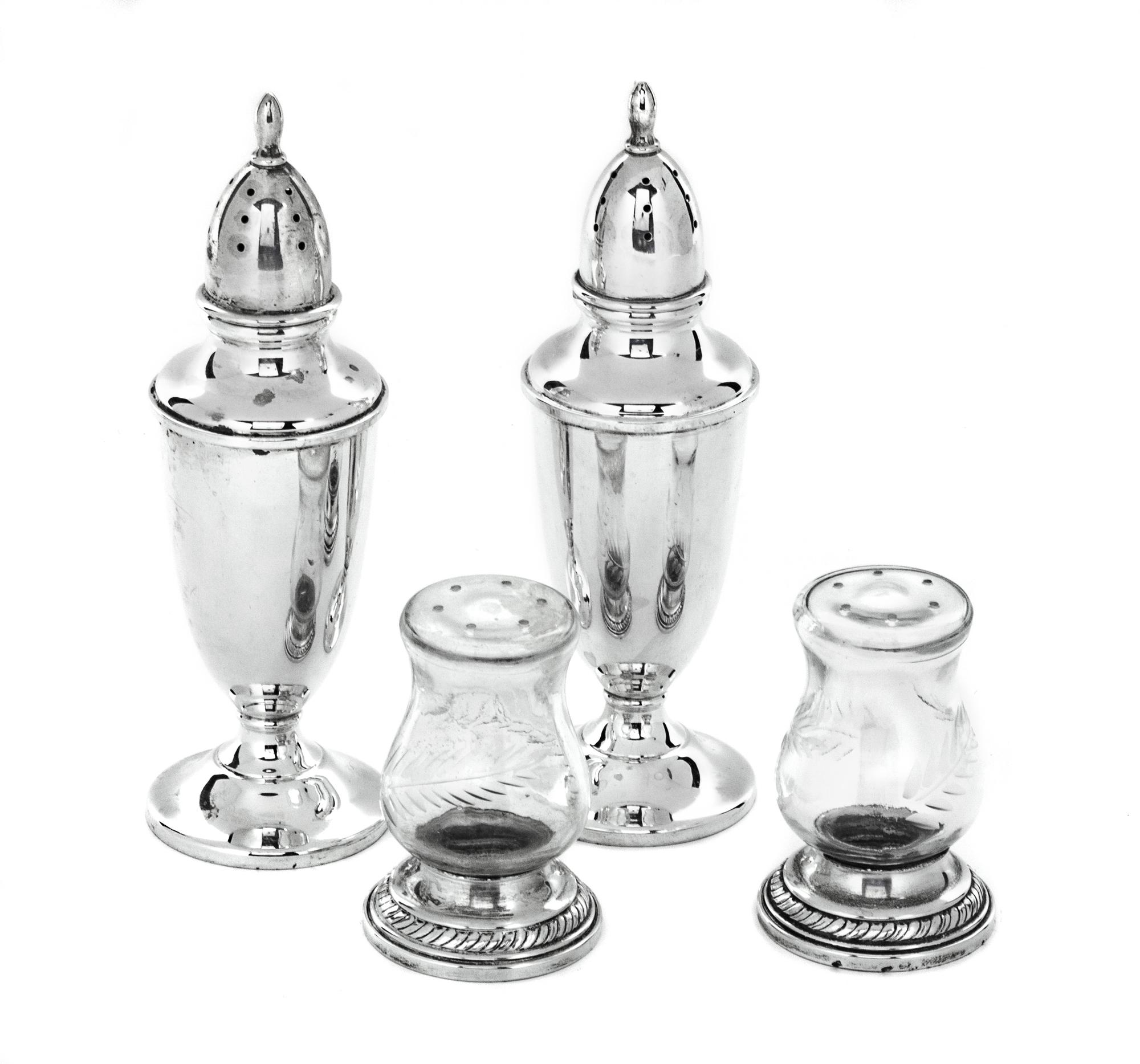 A Group of Four American Silver Salt Shakers, Mermod Jaccard King and Newport Sterling, the Newport shakers with glass tops and weighte