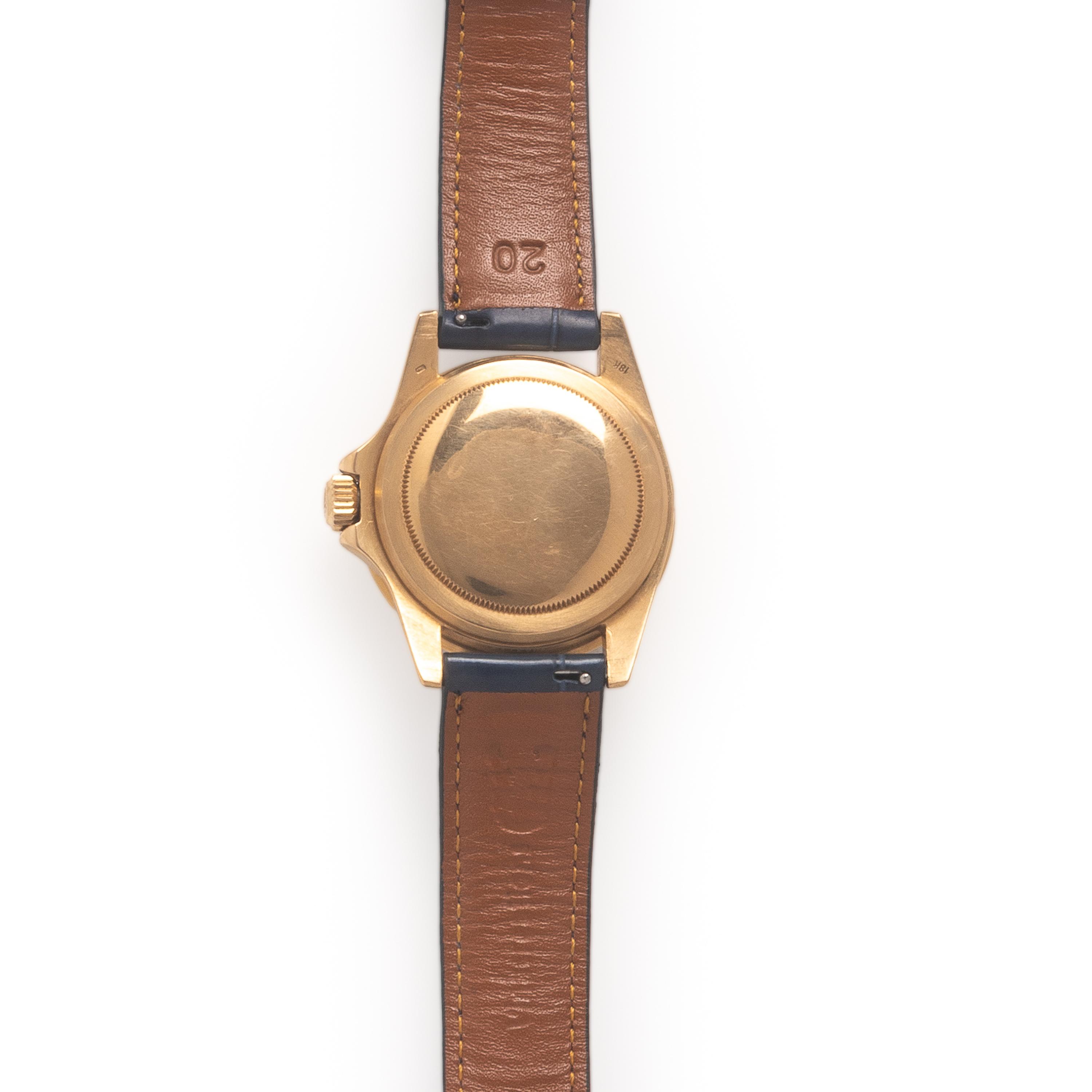 Rolex, Ref. 1680/8, 18K Yellow Gold 'Submariner' Watch with charismatic 'Tropical' Dial