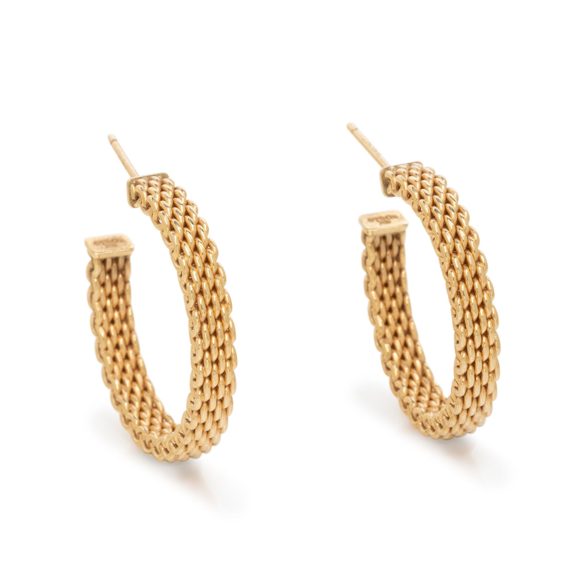 TIFFANY & CO., YELLOW GOLD 'SOMERSET MESH' HOOP EARRINGS