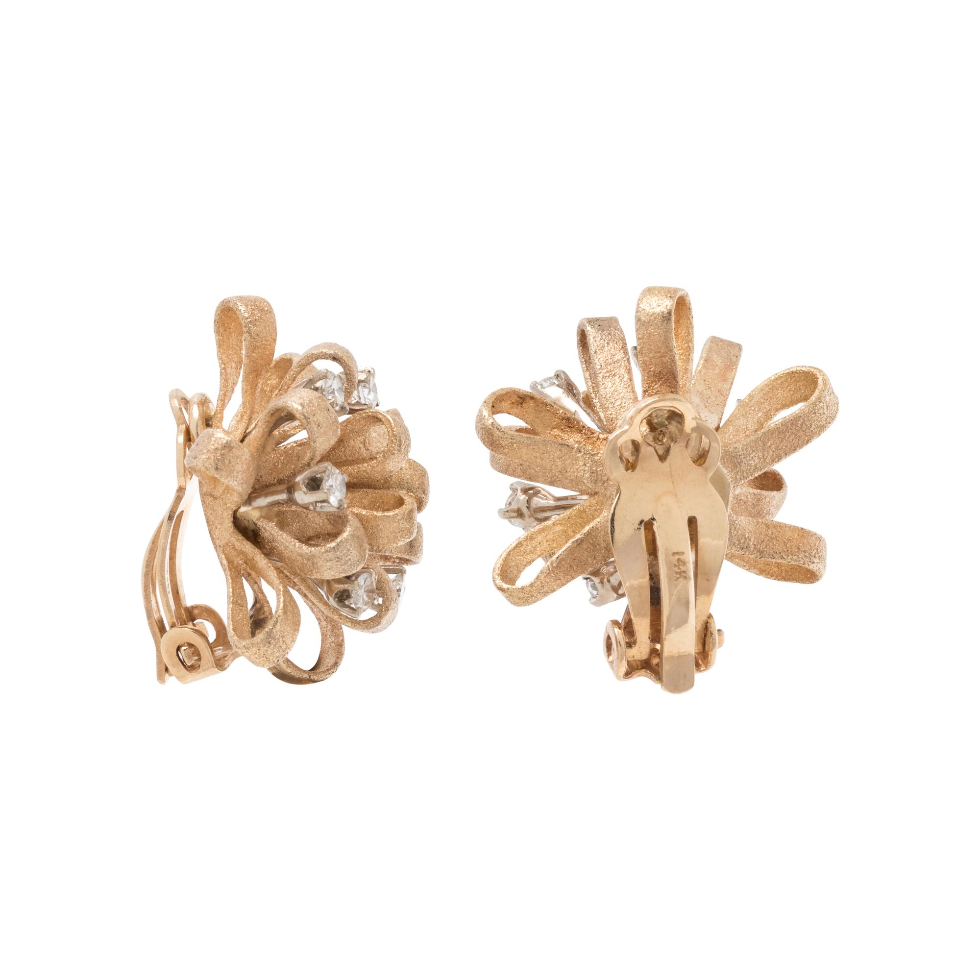 YELLOW GOLD AND DIAMOND EARCLIPS