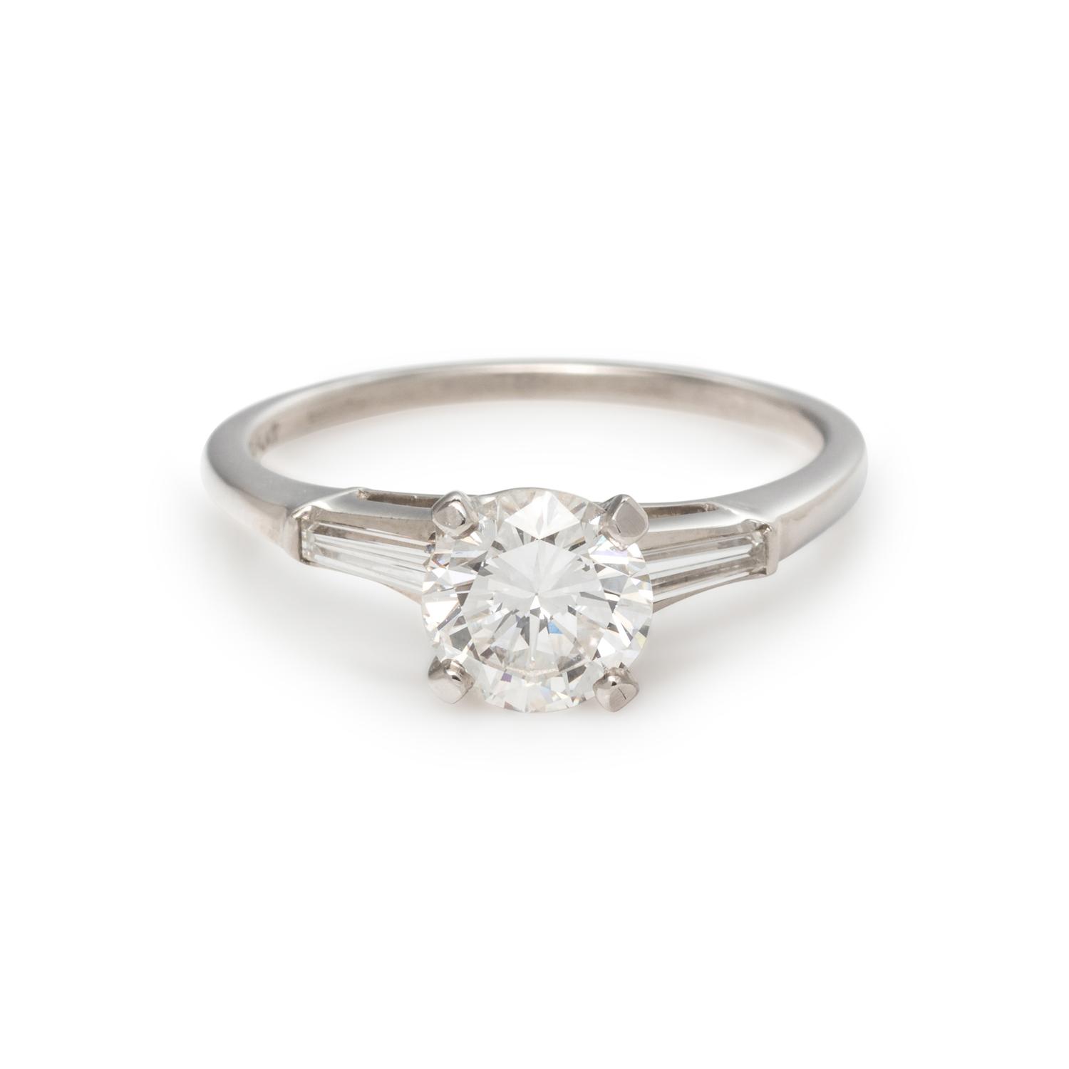 DIAMOND RING