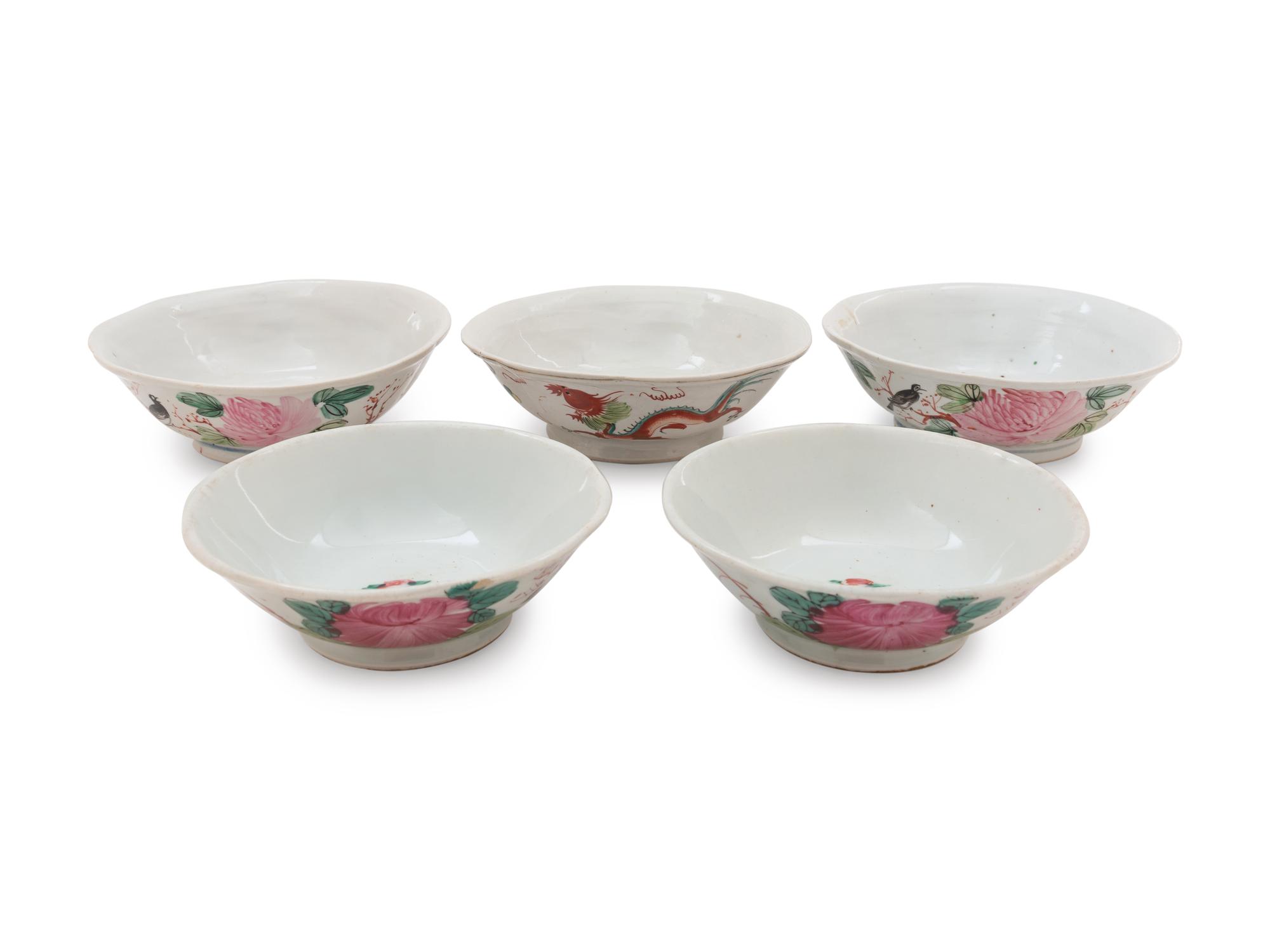 Six Chinese Famille Rose Porcelain Articles