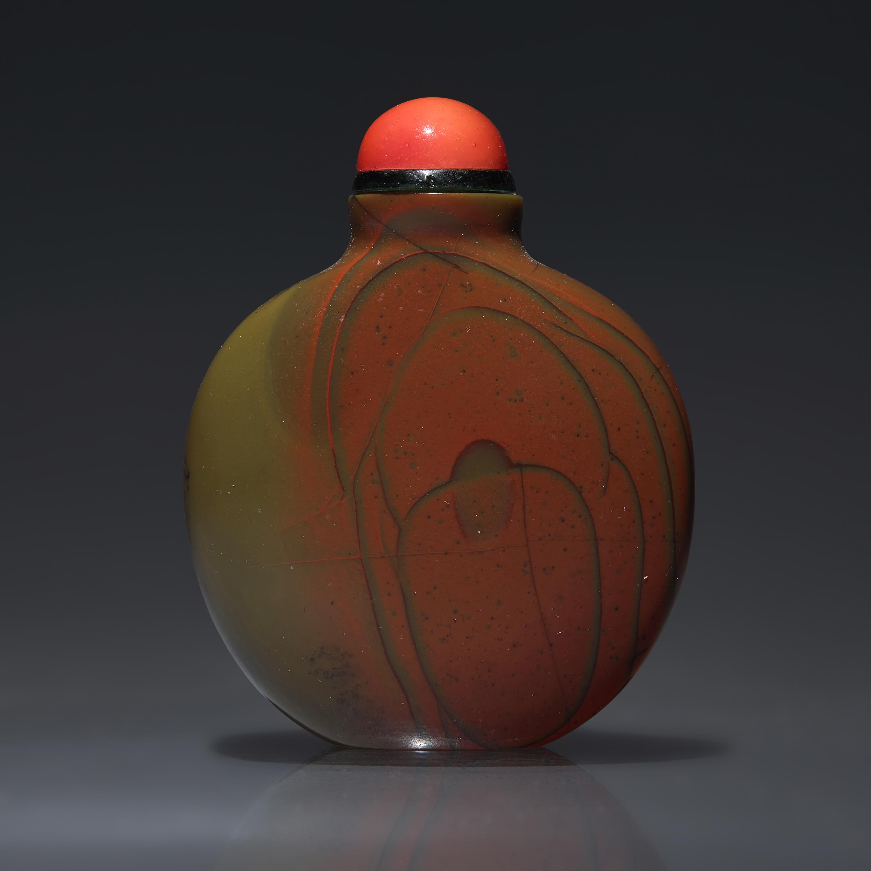A Chinese Jasper Snuff Bottle, Qing Dynasty, Circa 1770-1850 — 1770-1850年 羊肝瑪瑙素面鼻煙壺