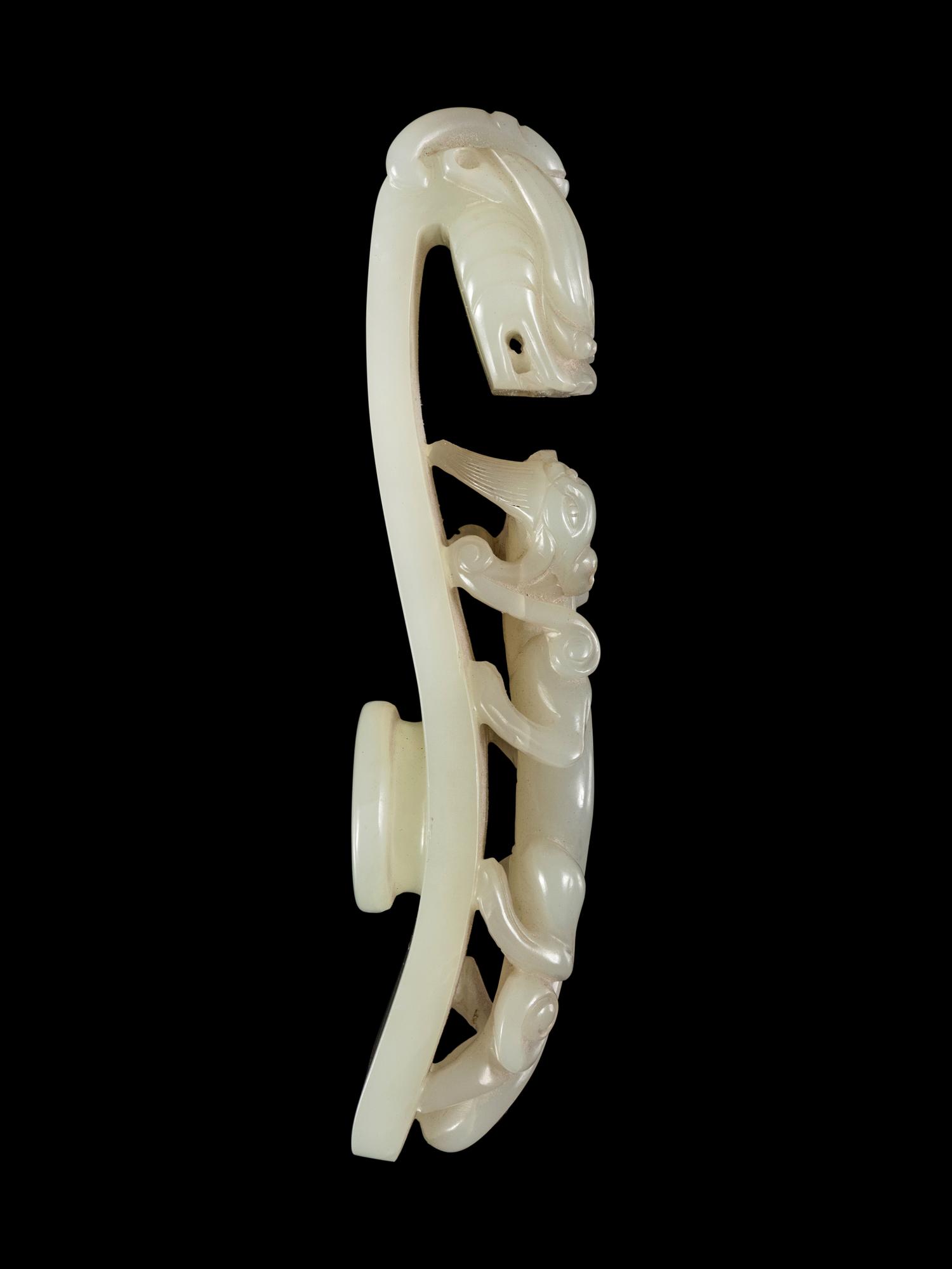 A Large White Jade 'Dragon' Belt Hook